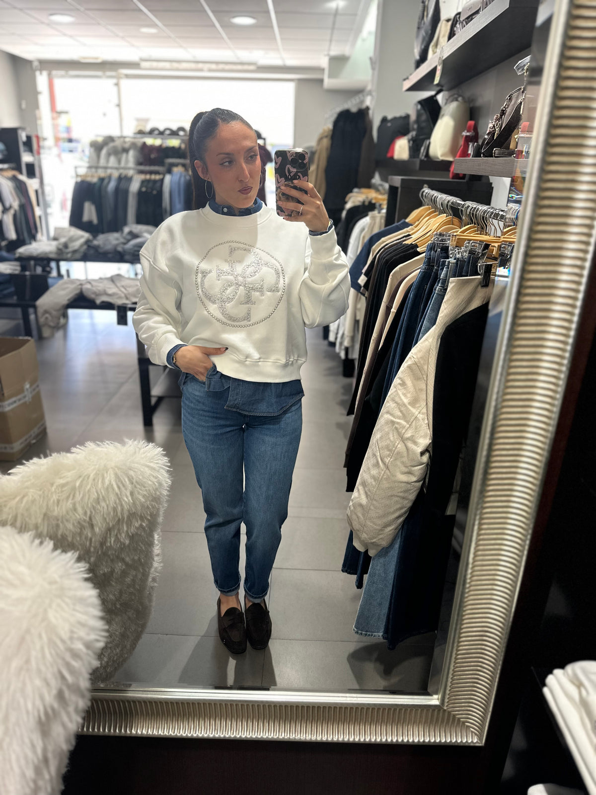 Sudadera Guess 4g brillo blanca