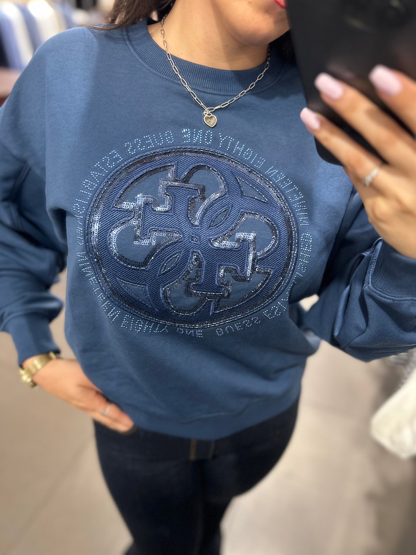 SUDADERA GUESS AZUL LOGO 4G LENTEJUELAS