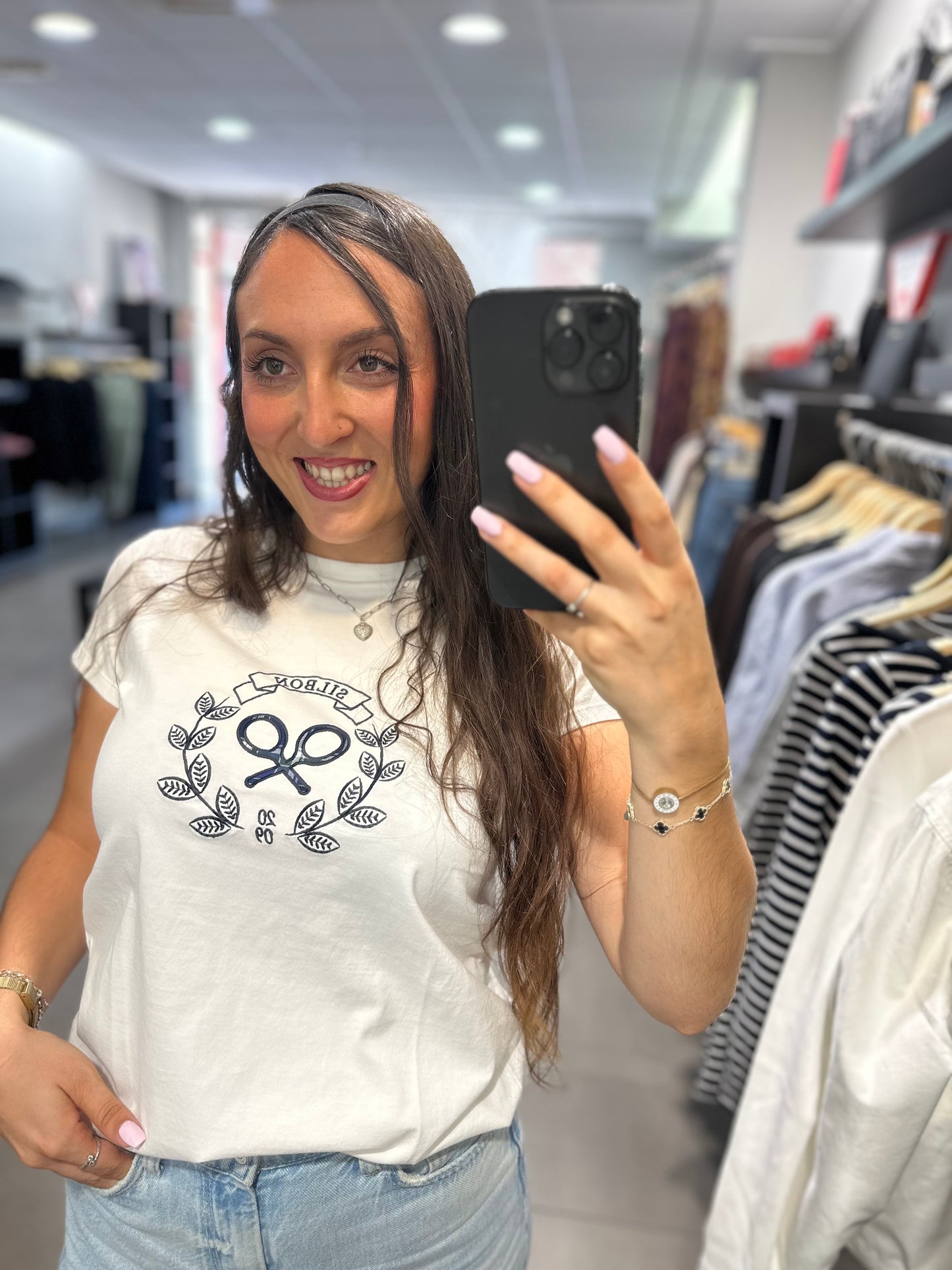 CAMISETA SILBON BLANCA CON LOGO BORDADO