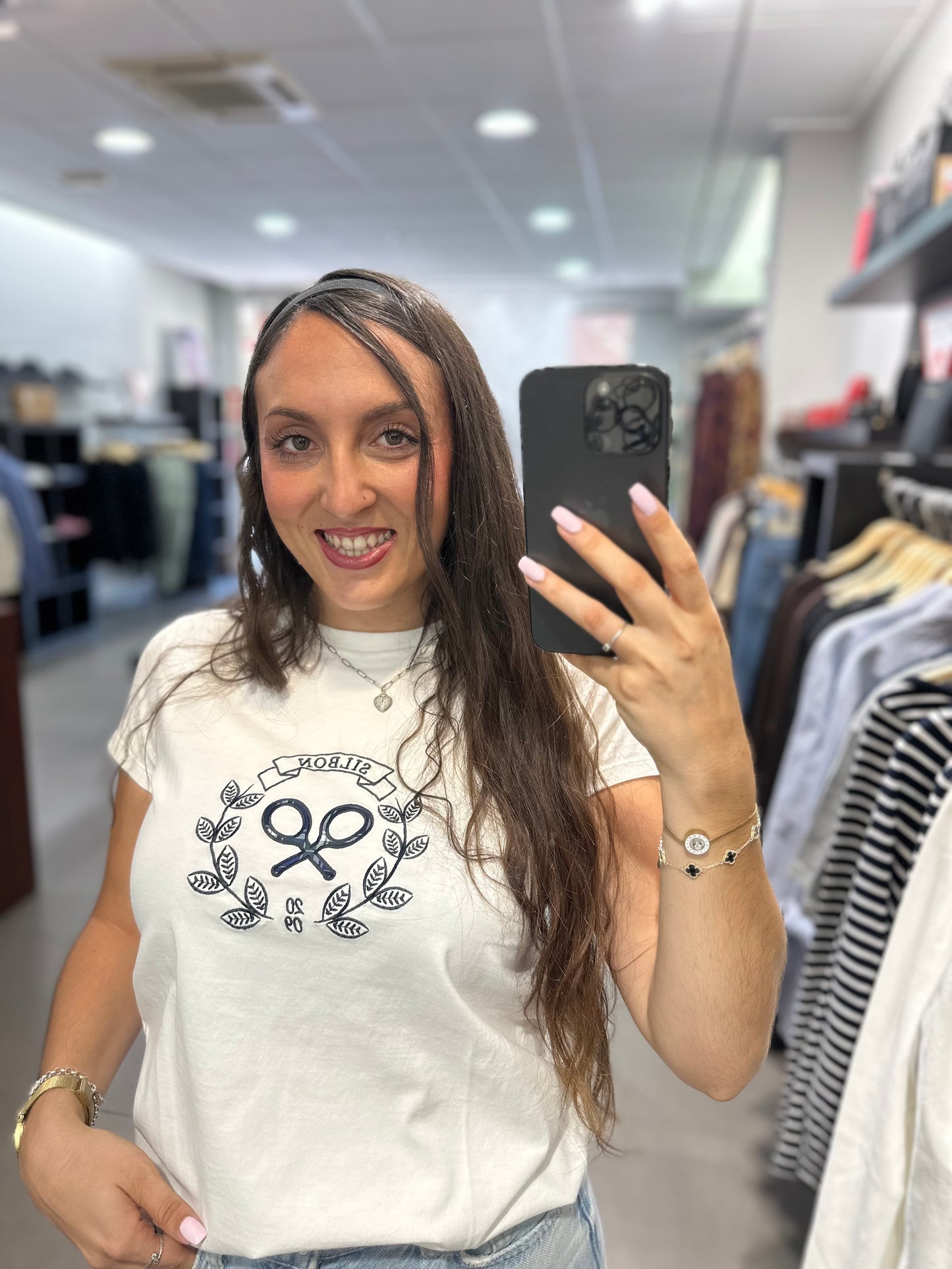 CAMISETA SILBON BLANCA CON LOGO BORDADO