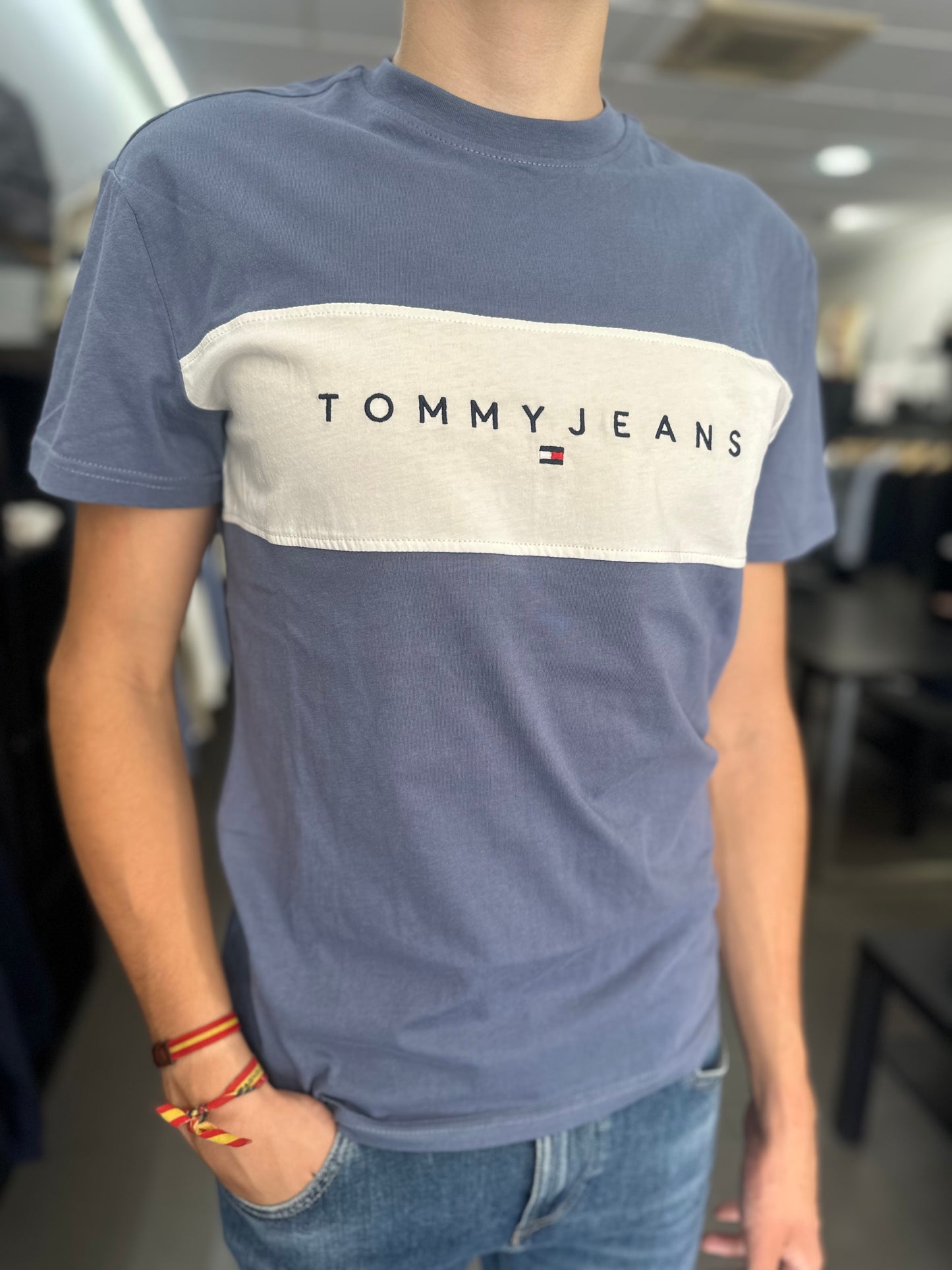 CAMISETA MANGA CORTA TOMMY JEANS AZUL CON LOGO BORDADO