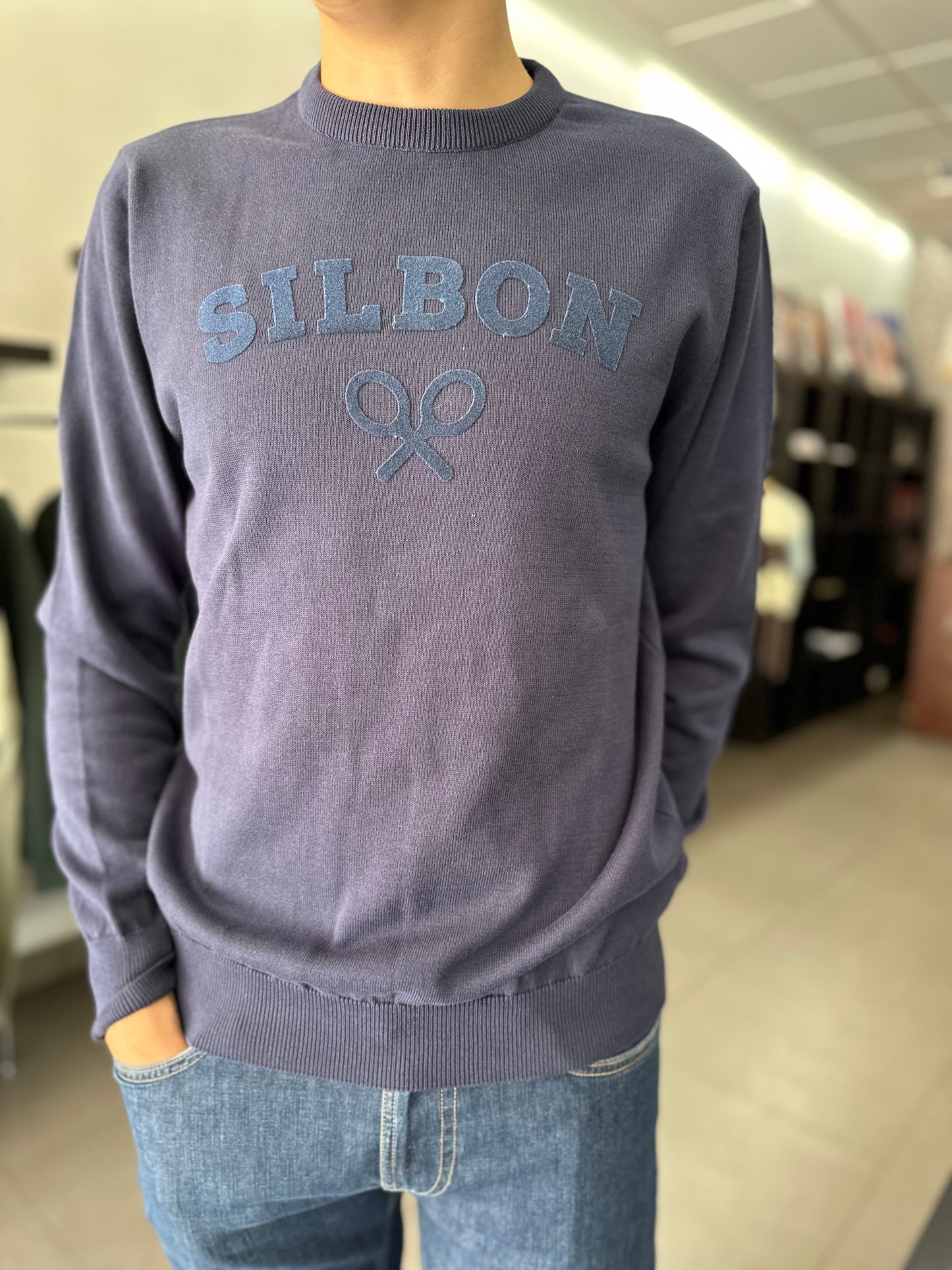 JERSEY SILBON AZUL MARINO CON LOGO