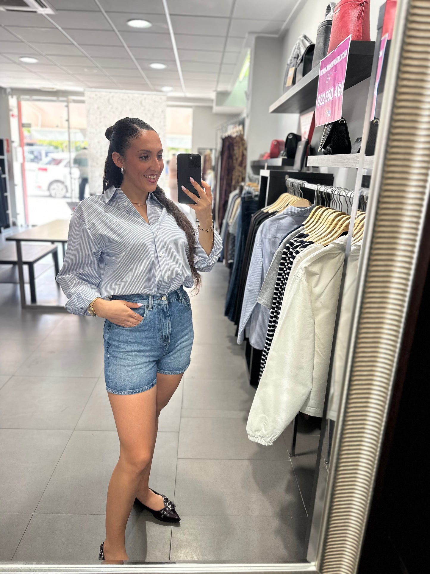 CAMISA GUESS OVERSICE RALLAS AZUL Y BLANCO CON LOGO BORDADO