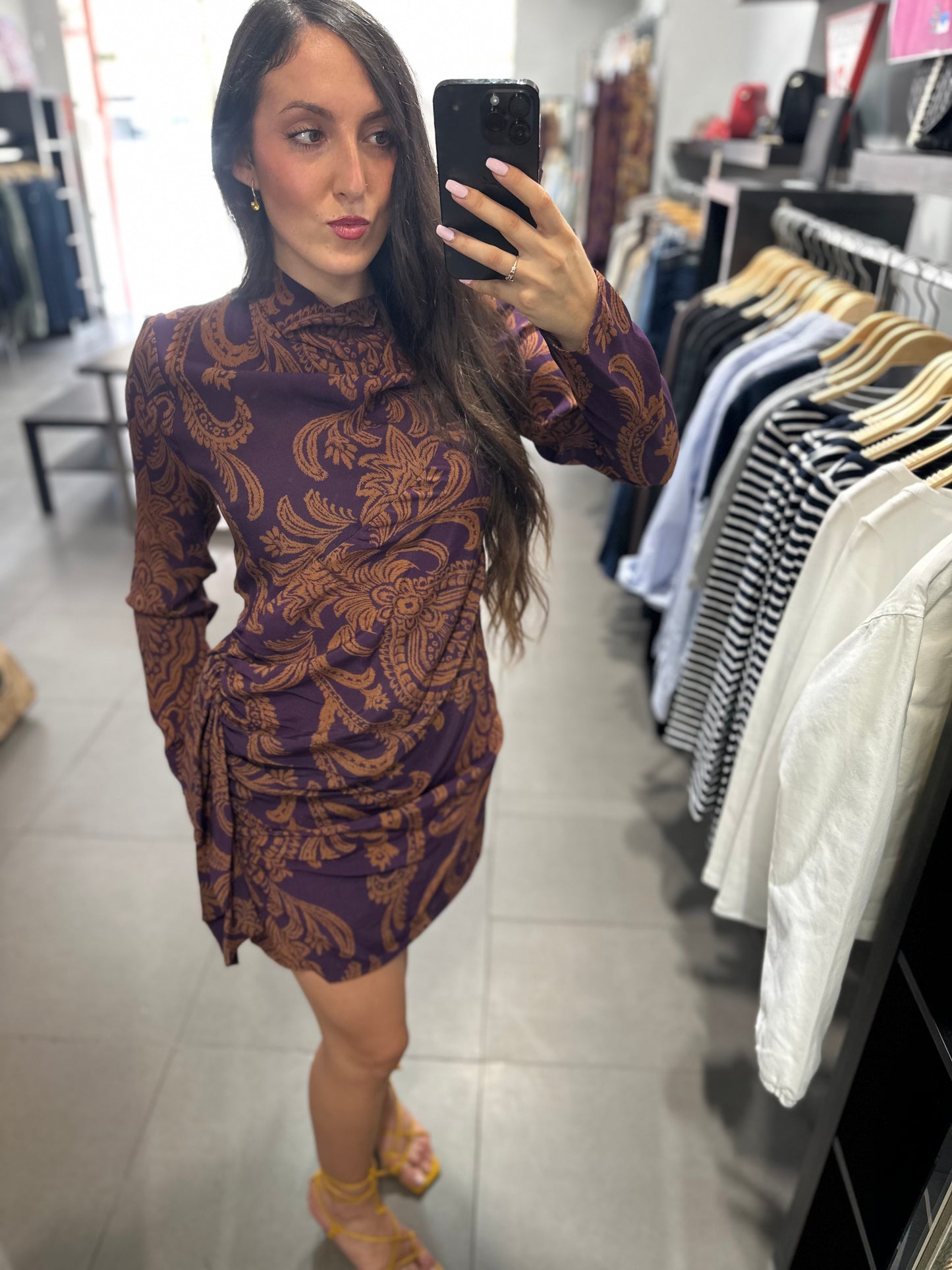 VESTIDO SILBON BERENJENA Y TEJA CON FRUNCIDO