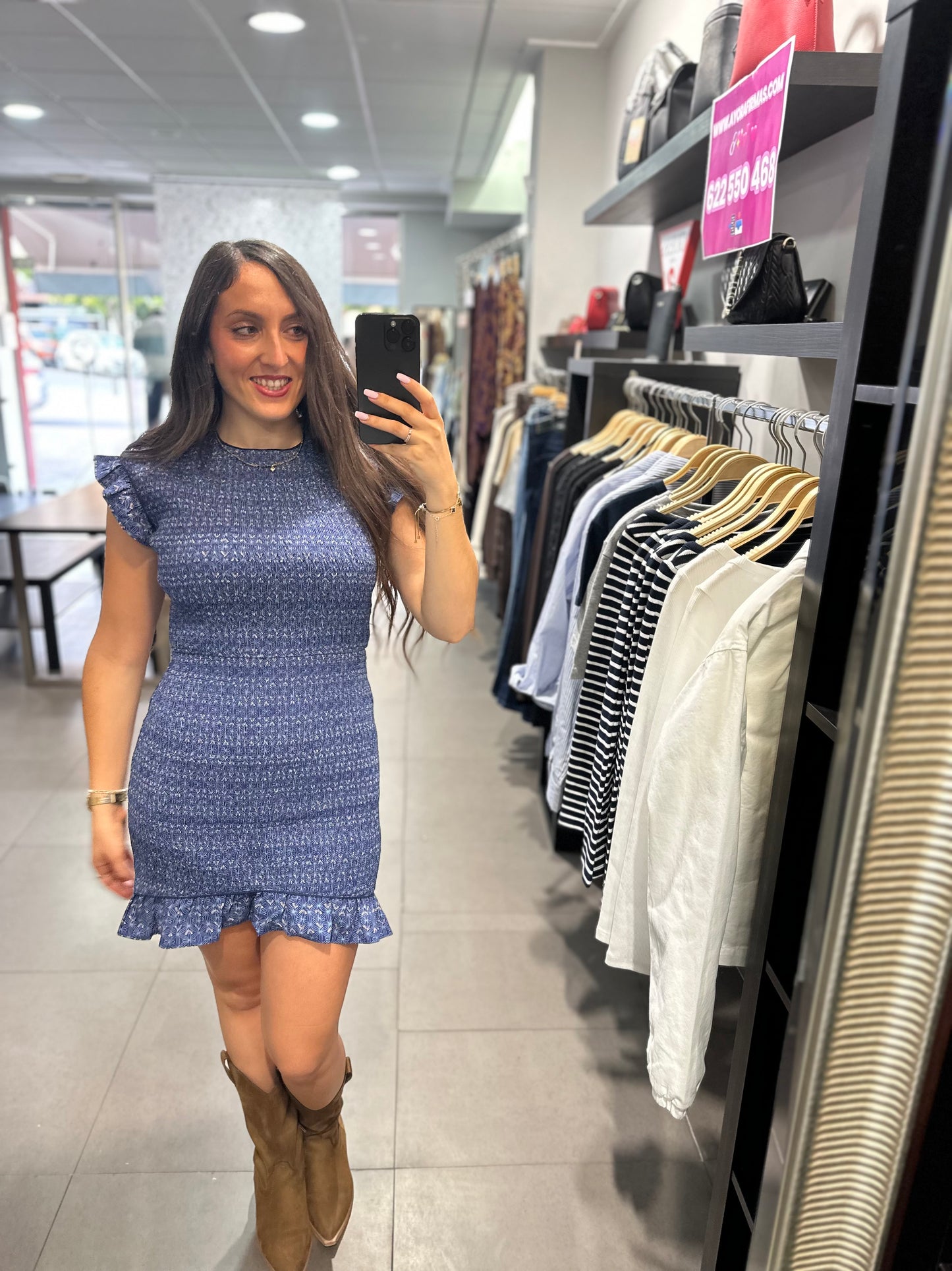 VESTIDO SILBON PANEL DE ABEJA AZUL CON VOLANTES EN MANGAS Y BAJO