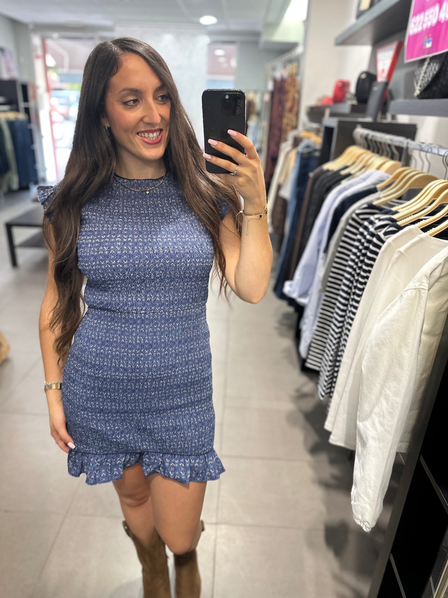 VESTIDO SILBON PANEL DE ABEJA AZUL CON VOLANTES EN MANGAS Y BAJO