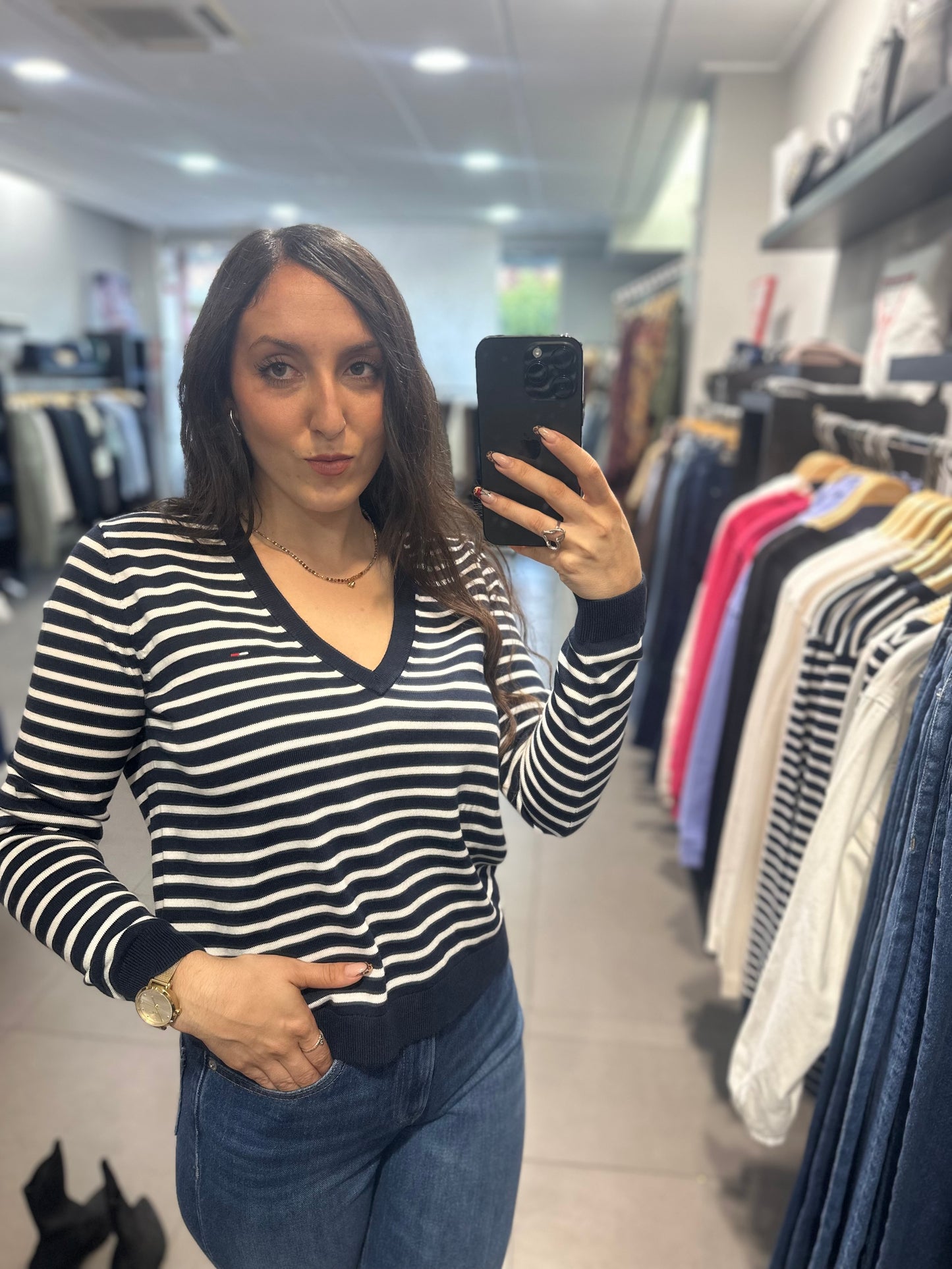 JERSEY TOMMY JEANS CUELLO PICO RALLAS AZUL MARINO Y BLACO