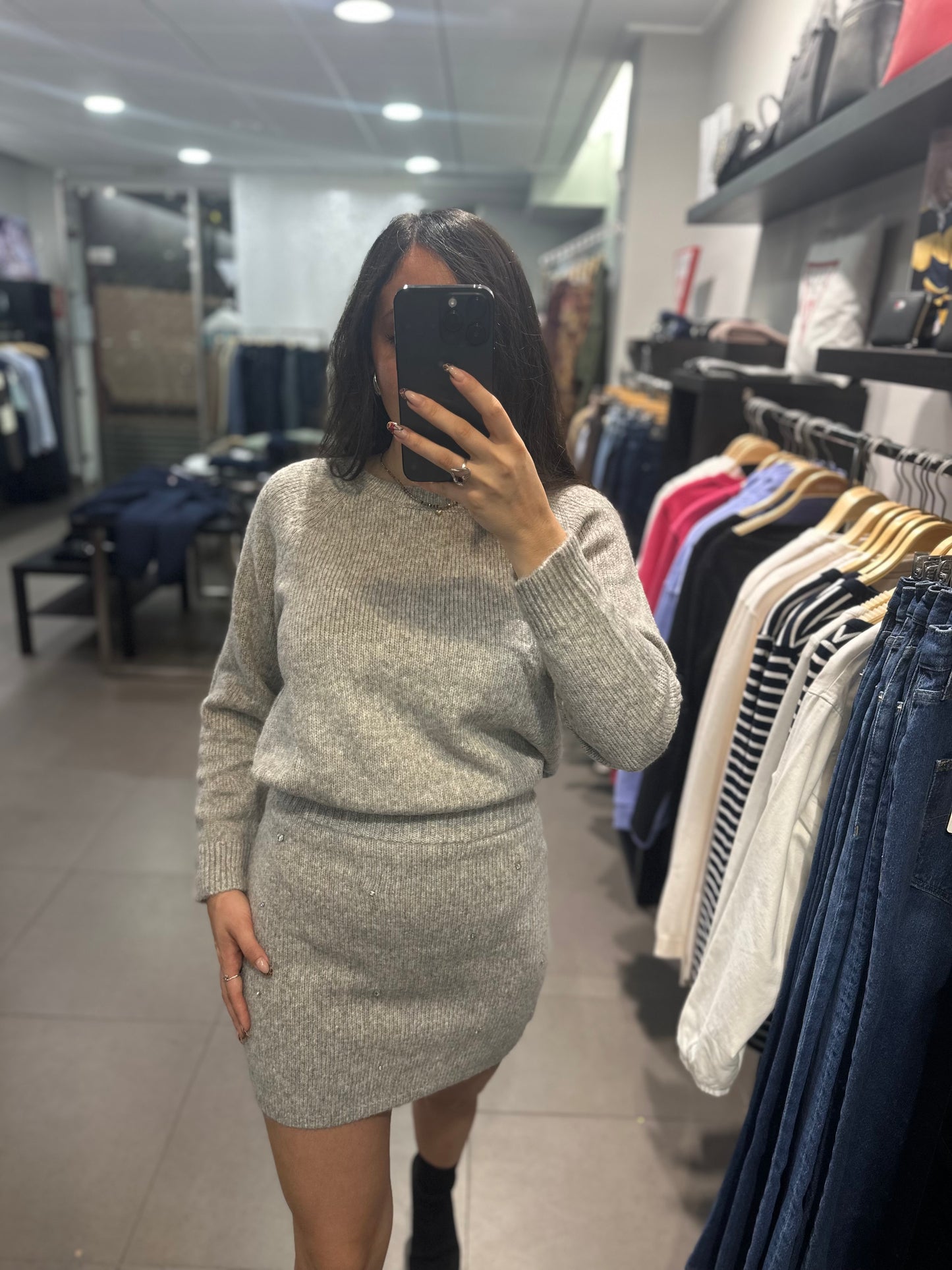 CONJUNTO TIFFOSI PUNTO GRIS FALDA BRILLOS Y JERSEY