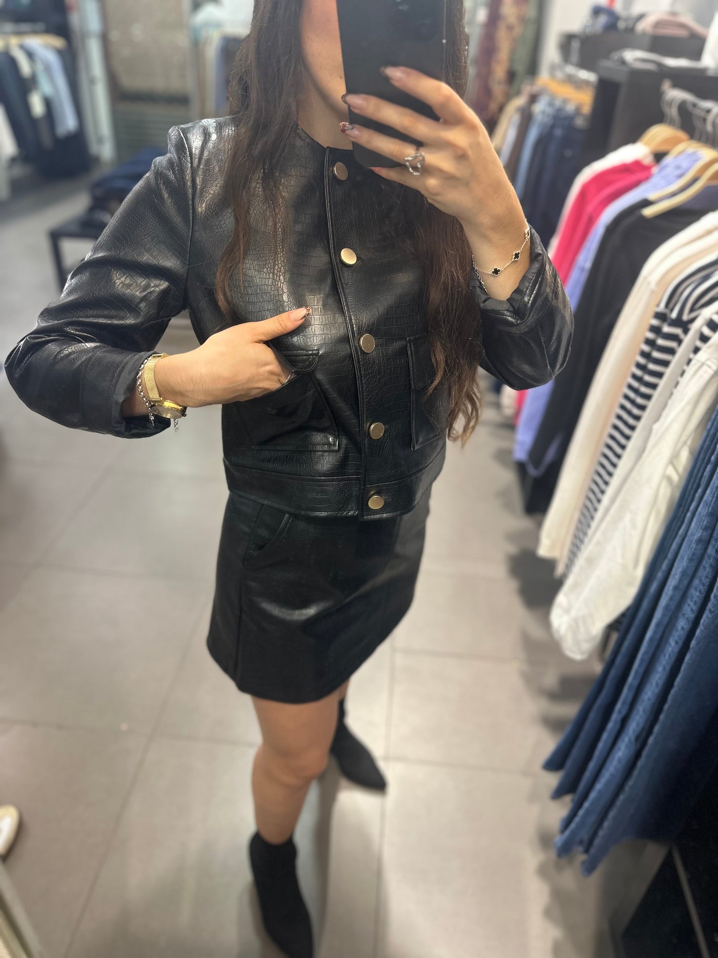 CONJUNTO TIFFOSI FALDA PANTALÓN Y CHAQUETA EFECTO COCODRILO NEGRO