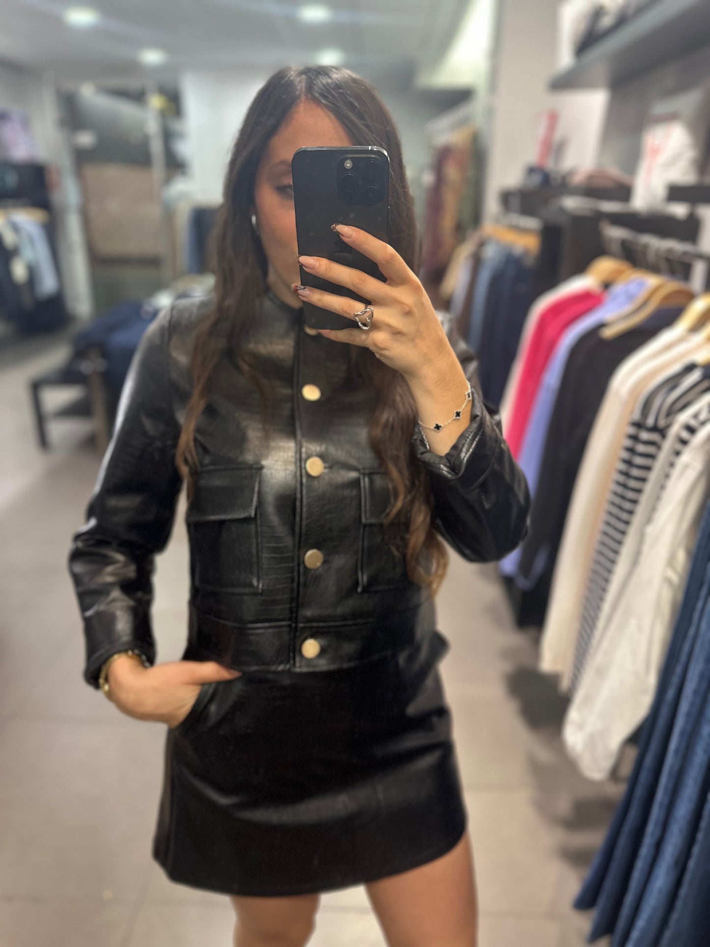 CONJUNTO TIFFOSI FALDA PANTALÓN Y CHAQUETA EFECTO COCODRILO NEGRO