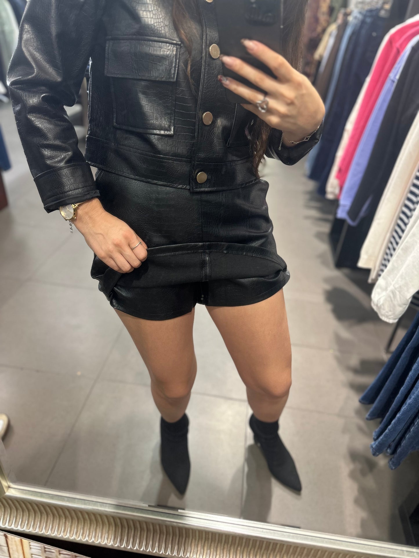 CONJUNTO TIFFOSI FALDA PANTALÓN Y CHAQUETA EFECTO COCODRILO NEGRO