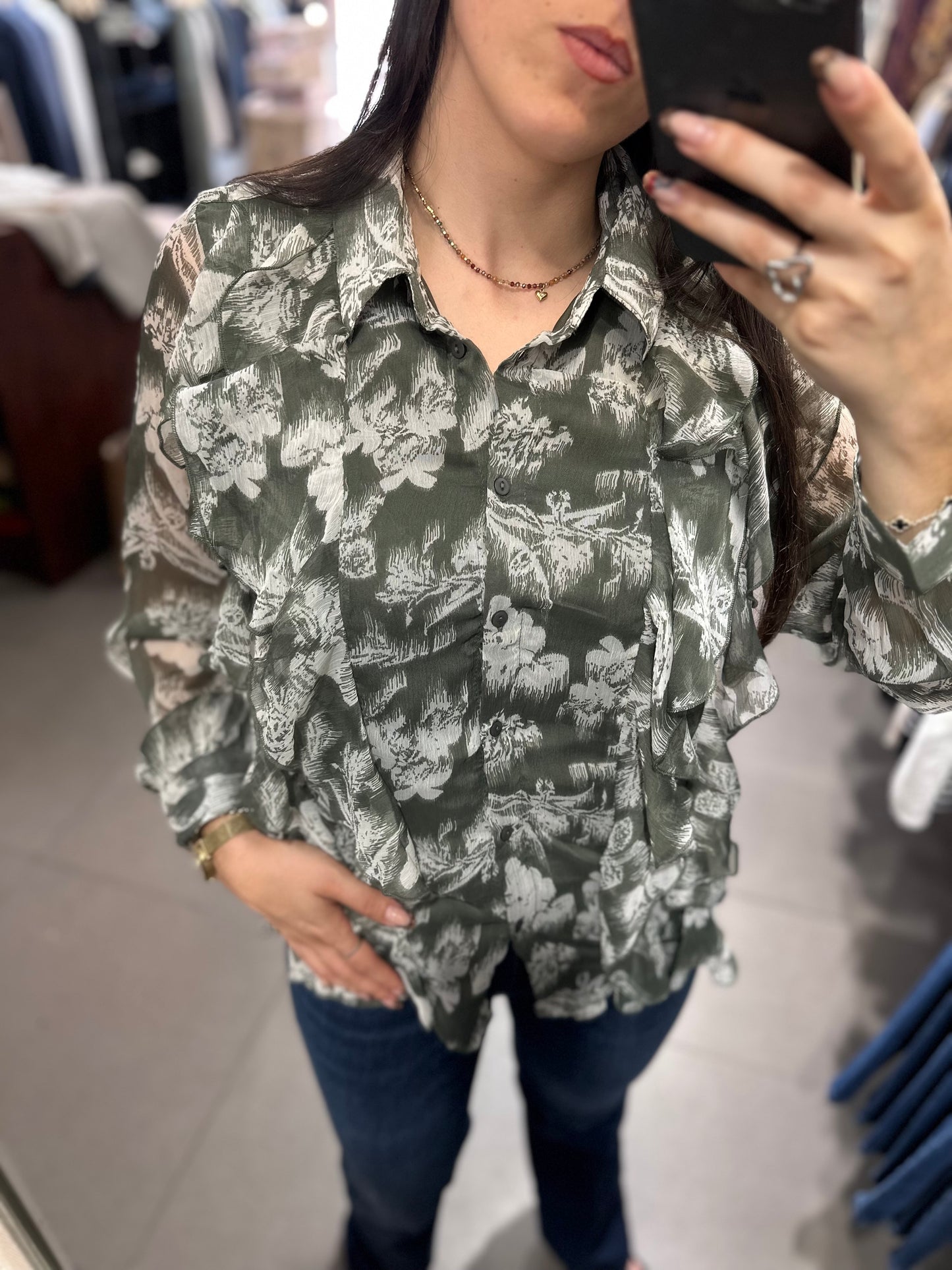 Camisa Tiffosi flores verde volante