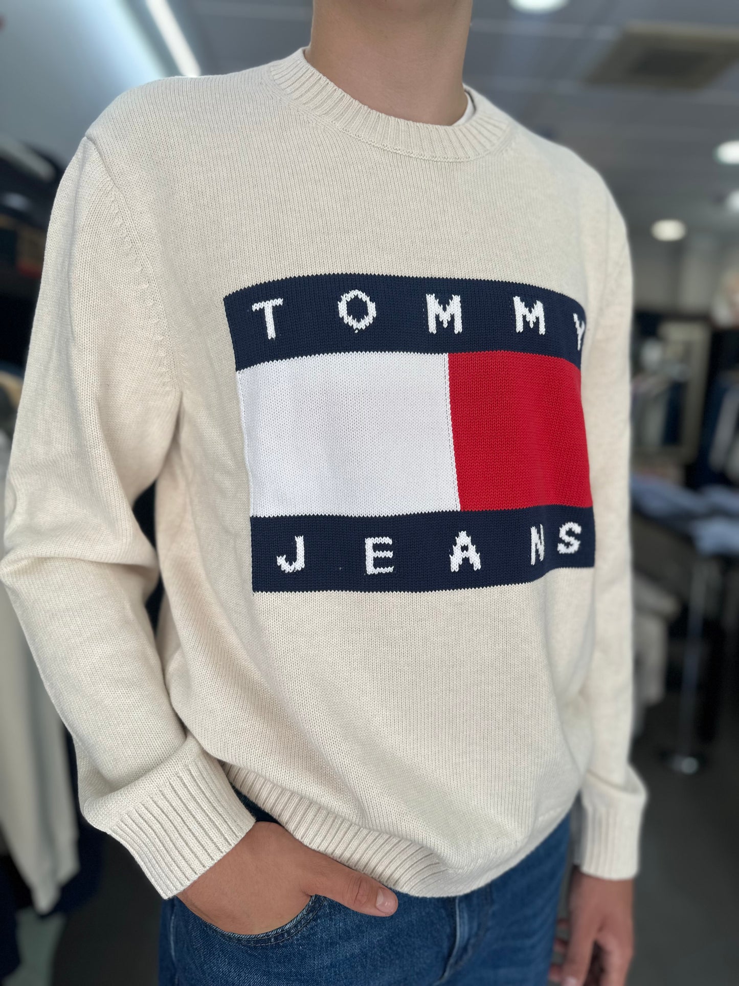 JERSEY TOMMY JEANS CRUDO CON BANDERA