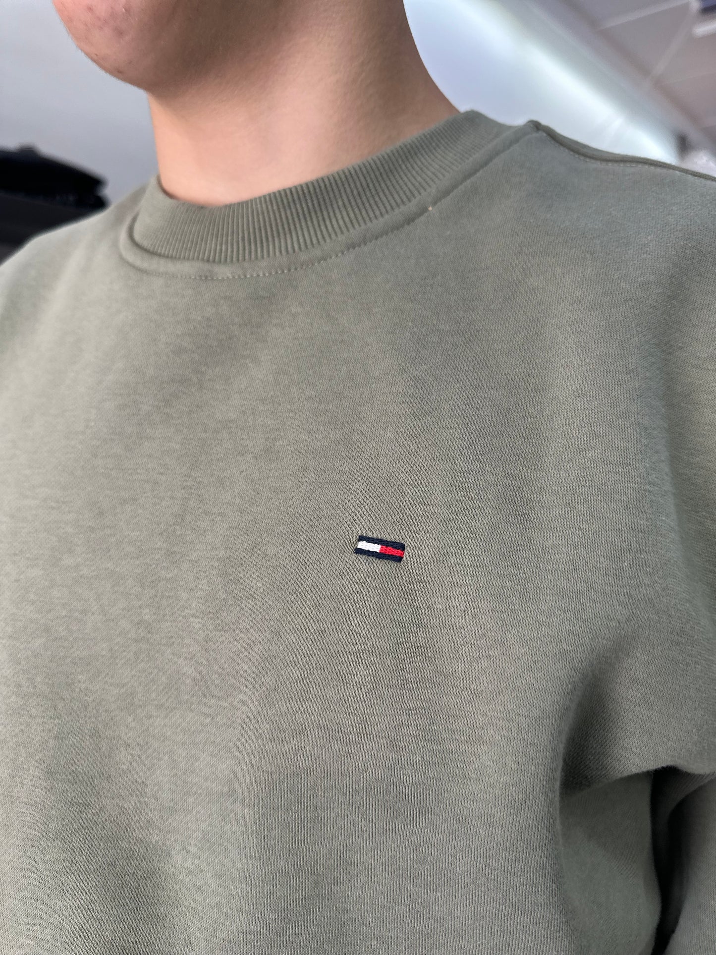SUDADERA TOMMY JEANS VERDE BÁSICA
