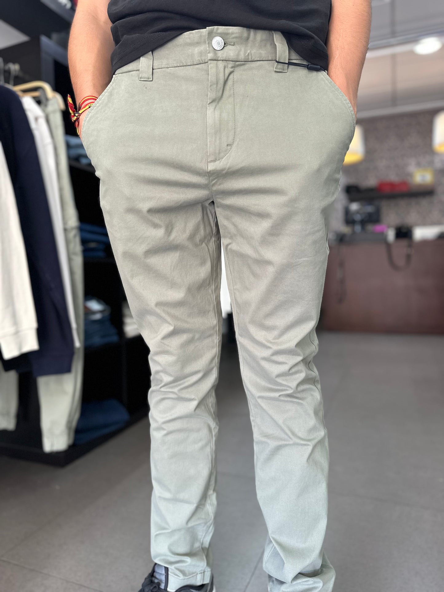 PANTALON CHINO TOMMY JEANS VERDE