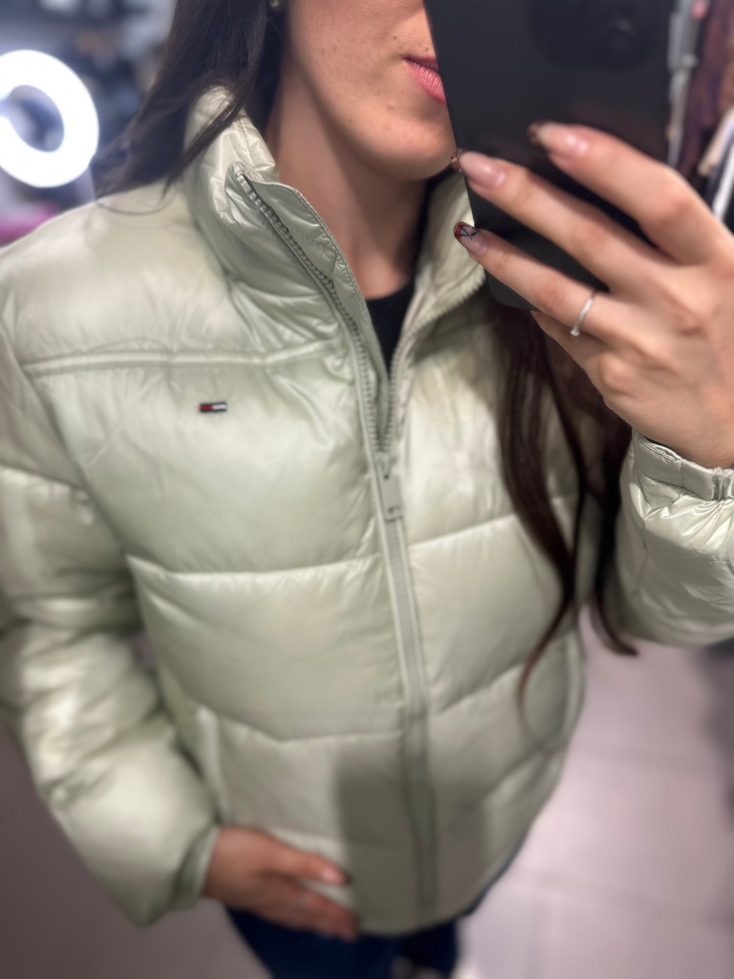 CHAQUETA TOMMY JEANS VERDE EFECTO SATINADO