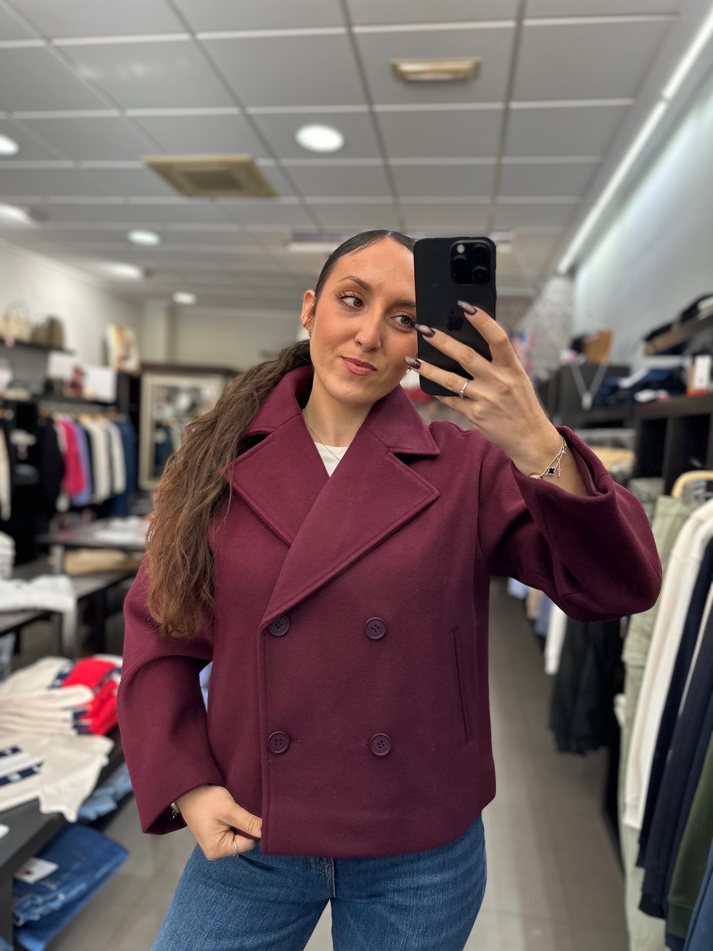 ABRIGO TIFFOSI CORTO PAÑO TINTO