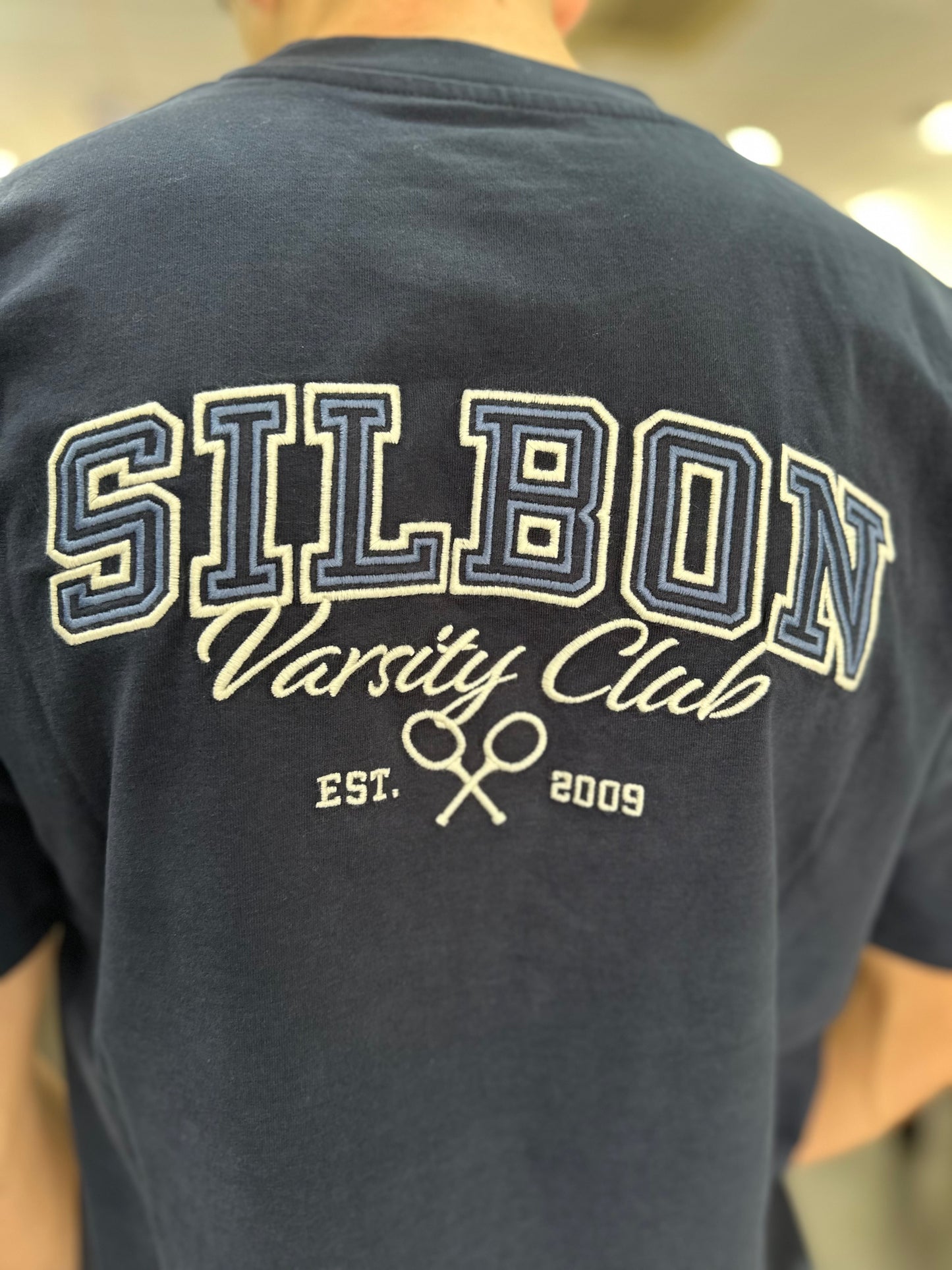 CAMISETA SILBON MARINA LOGO BORDADO EN LA ESPALDA