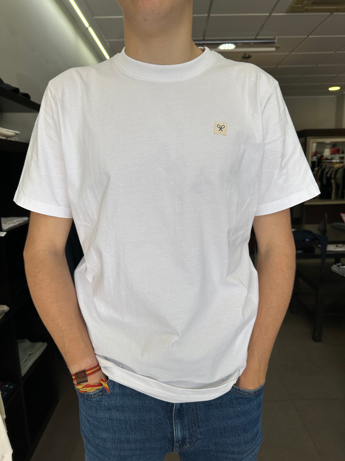 CAMISETA SILBON BLANCA CON LOGO BORDADO