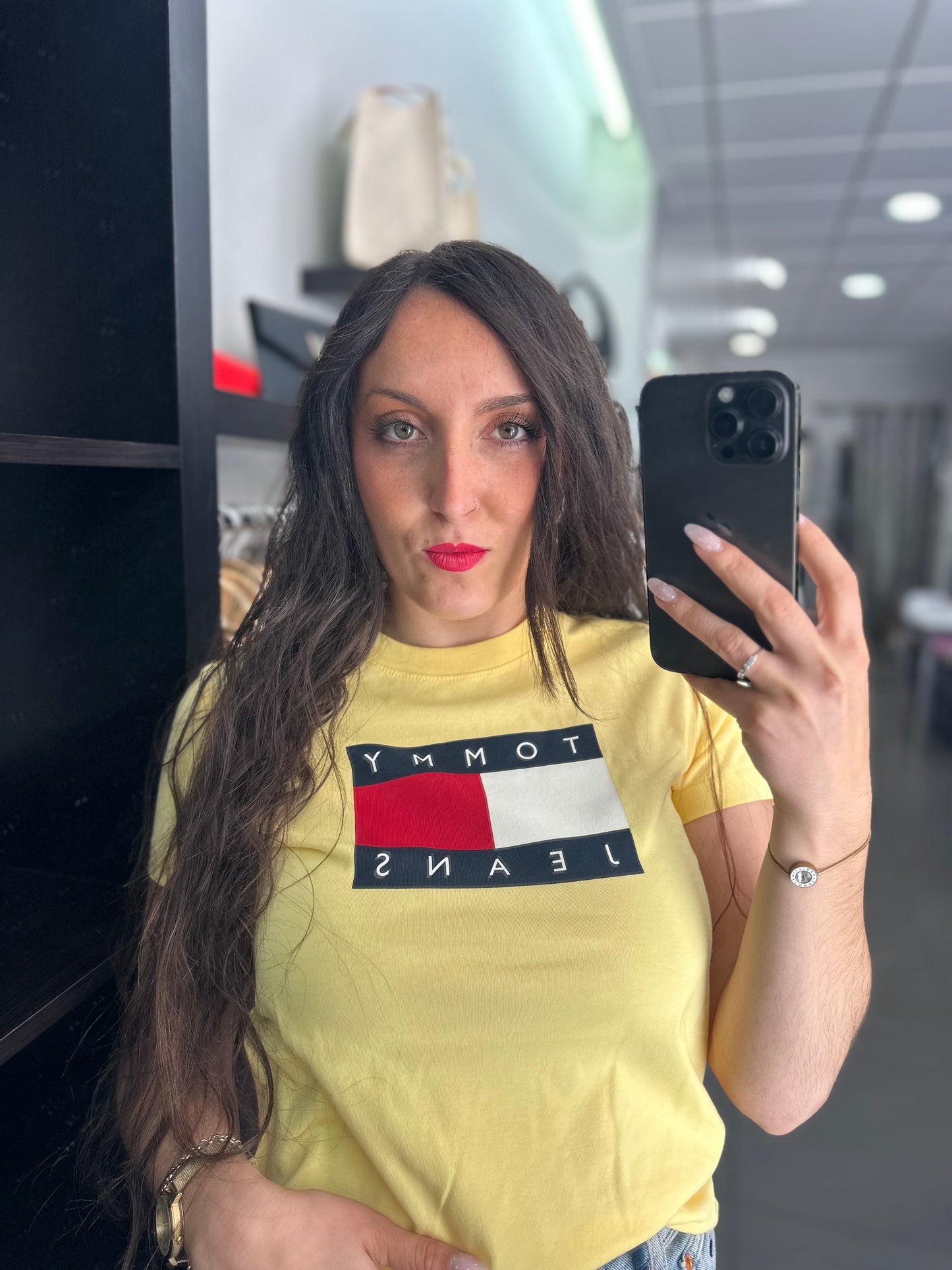 CAMISETA TOMMY AMARILLA