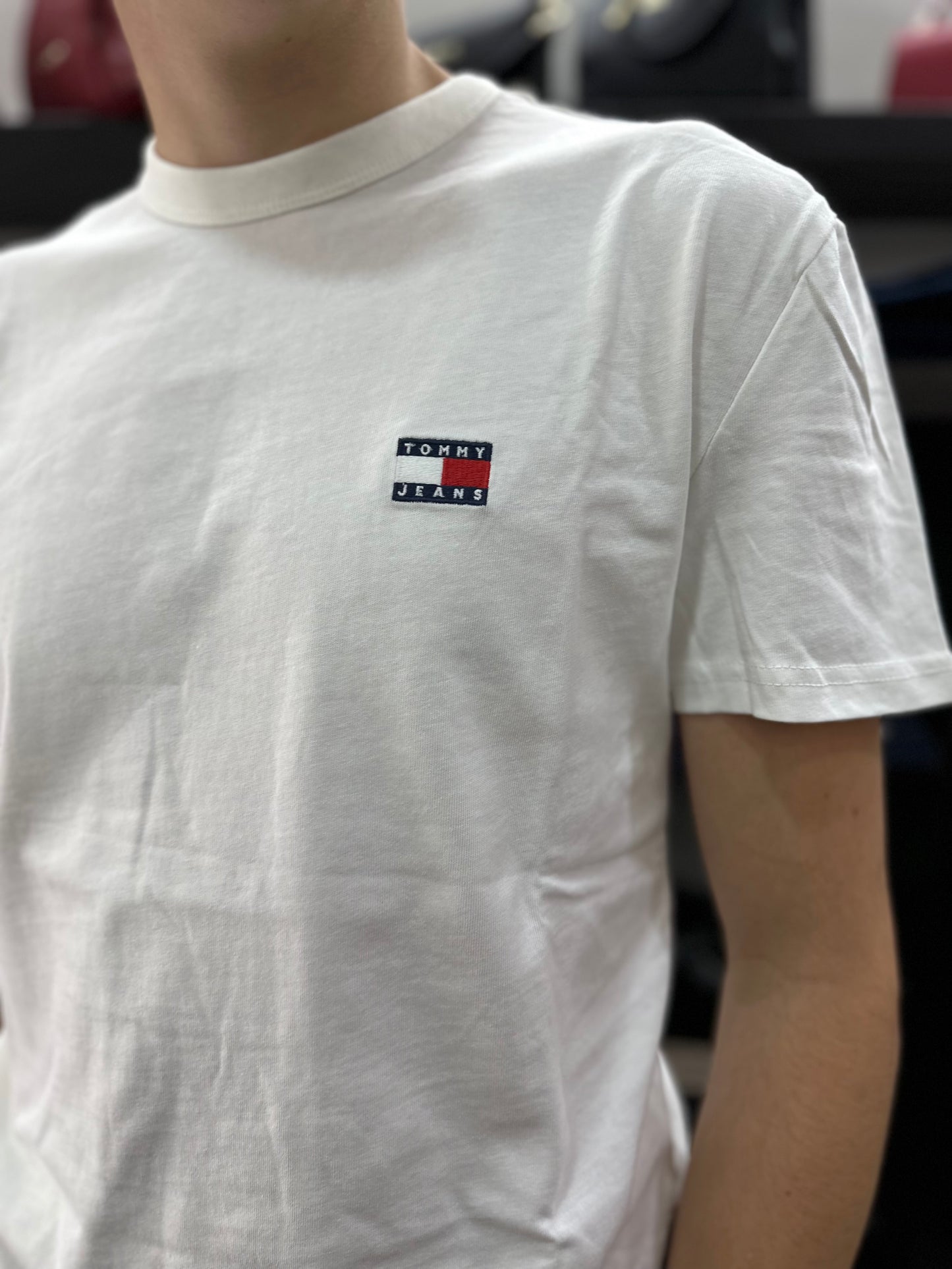 CAMISETA TOMMY BOANCA LOGO BORDADO
