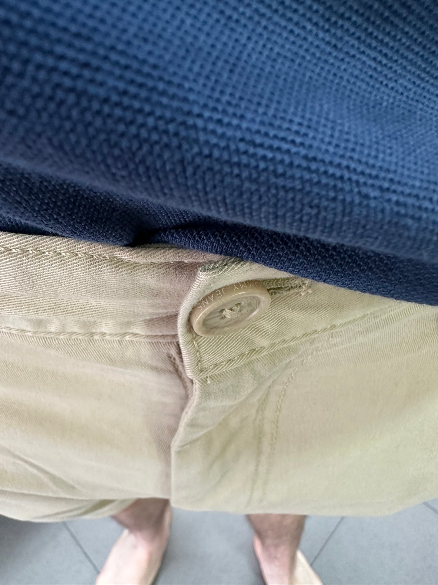 CHINO CORTO TOMMY CAMEL
