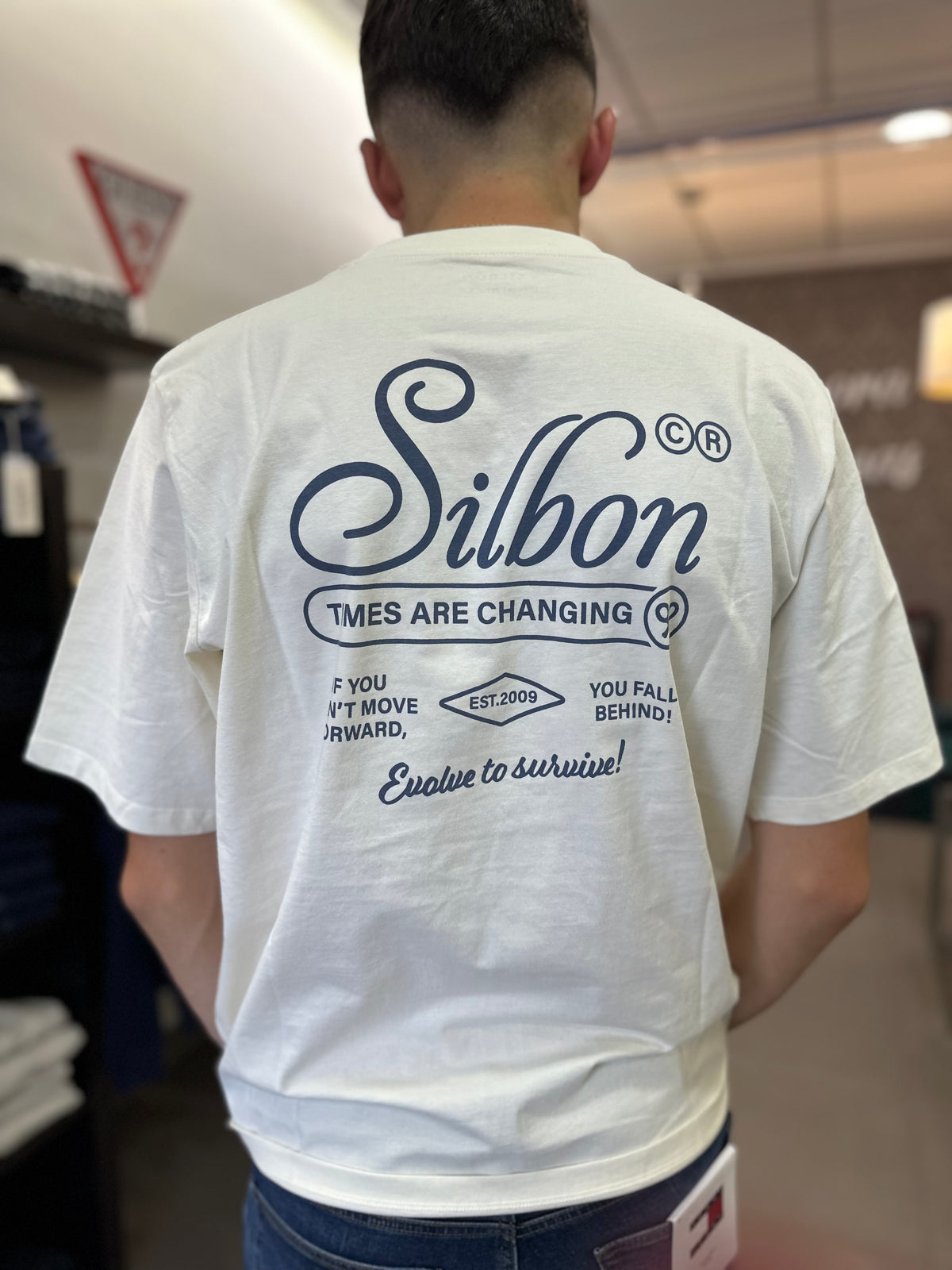 Camiseta Silbon cruda logo espalda