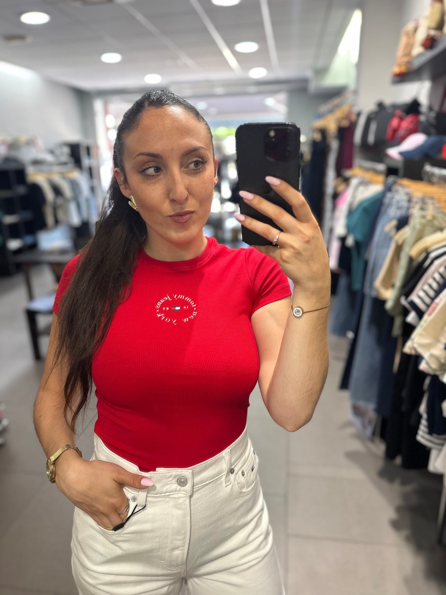 Camiseta Tommy canalé roja logo redondo