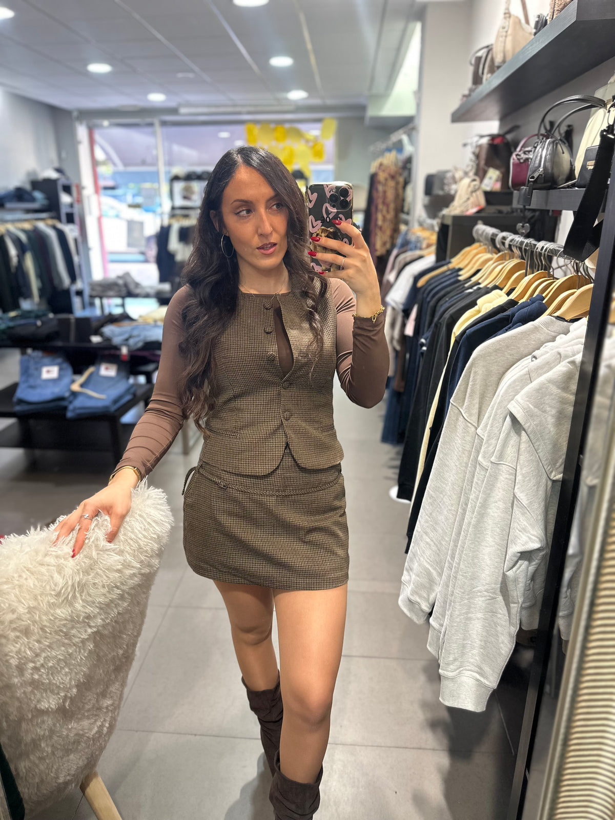 Conjunto Tiffosi chaleco y falda pantalón pata de gallo