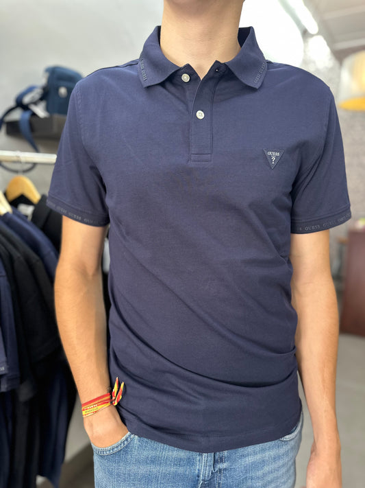 Polo Guess marino con logo en cuello y mangas