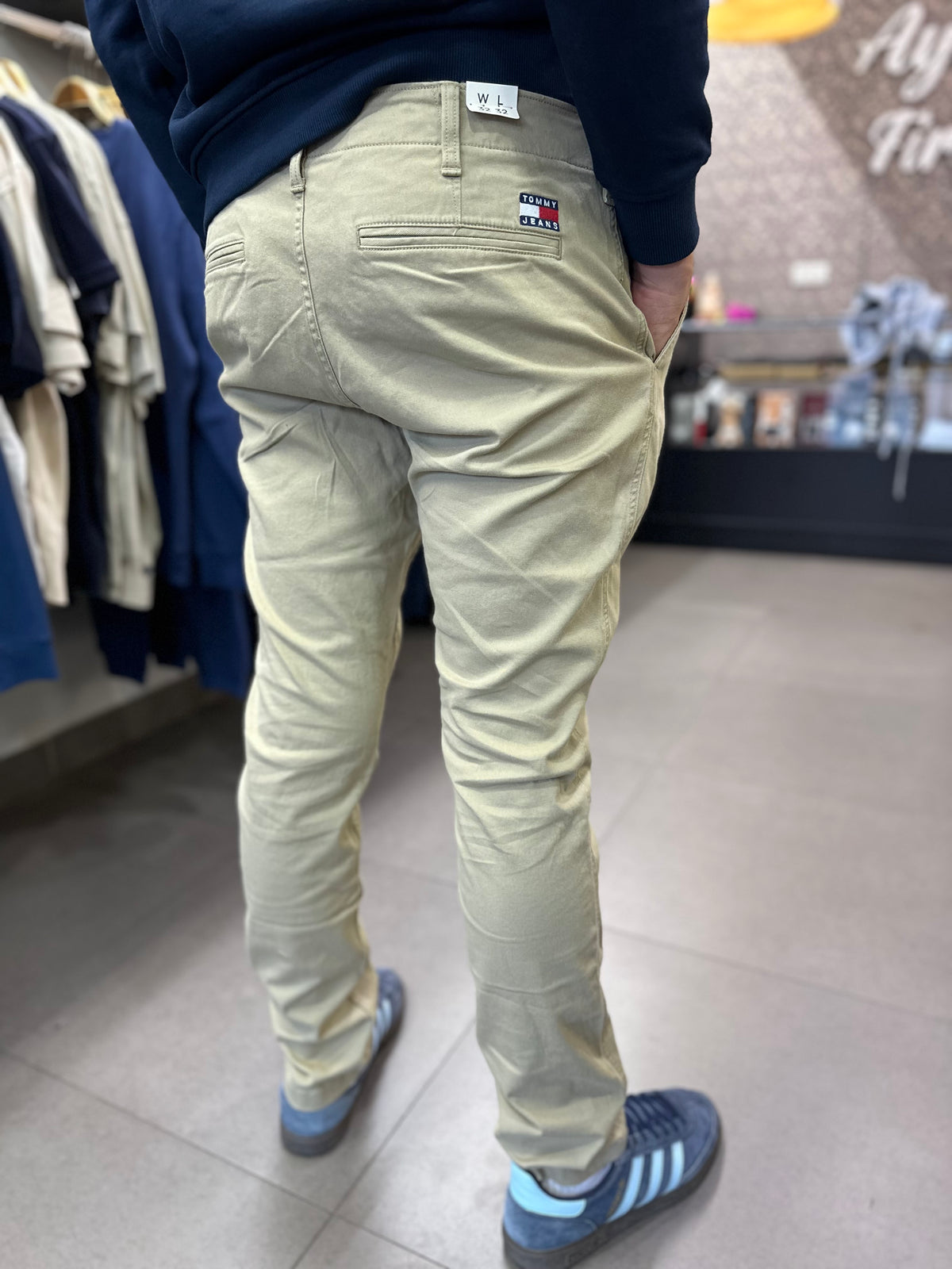 Chino Tommy beige