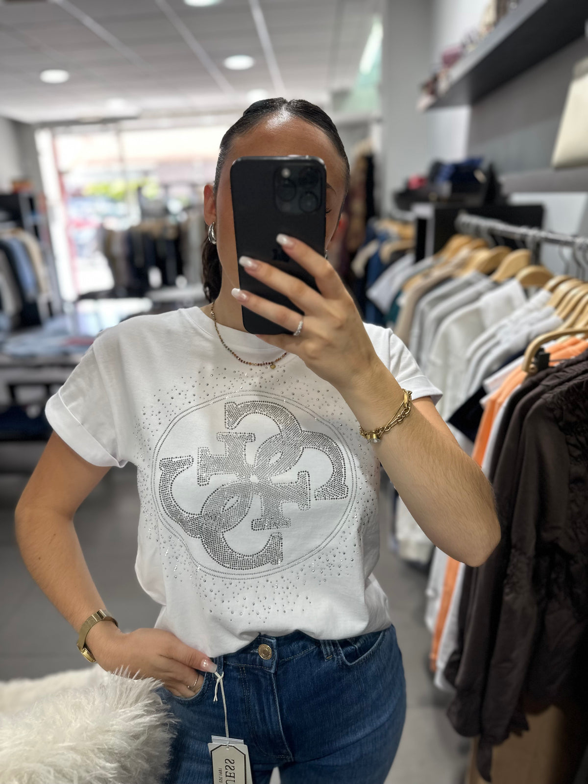 Camiseta Guess cuadrada logo 4g brillo blanca