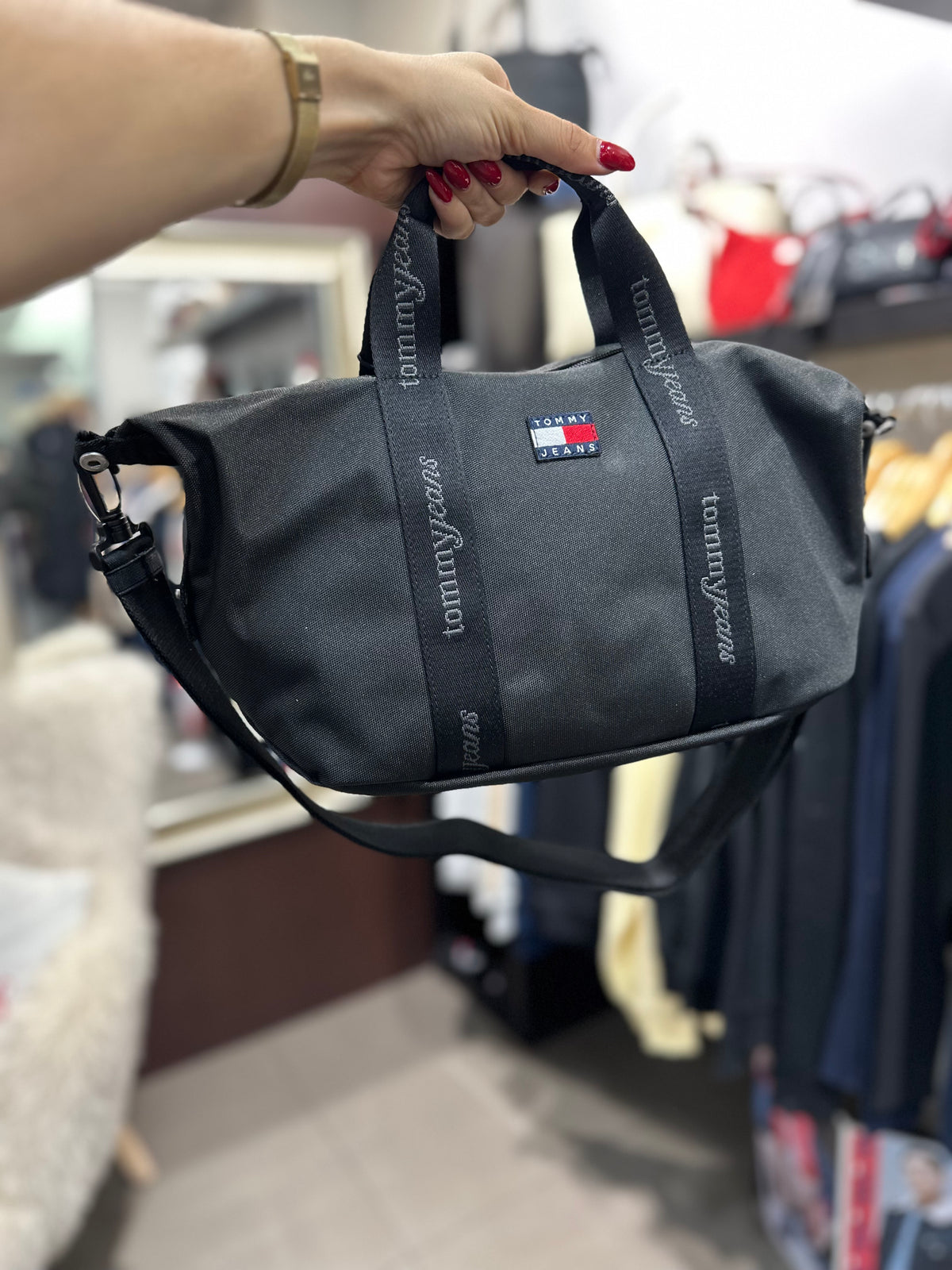 Bolso Tommy negro Nylon bandolera
