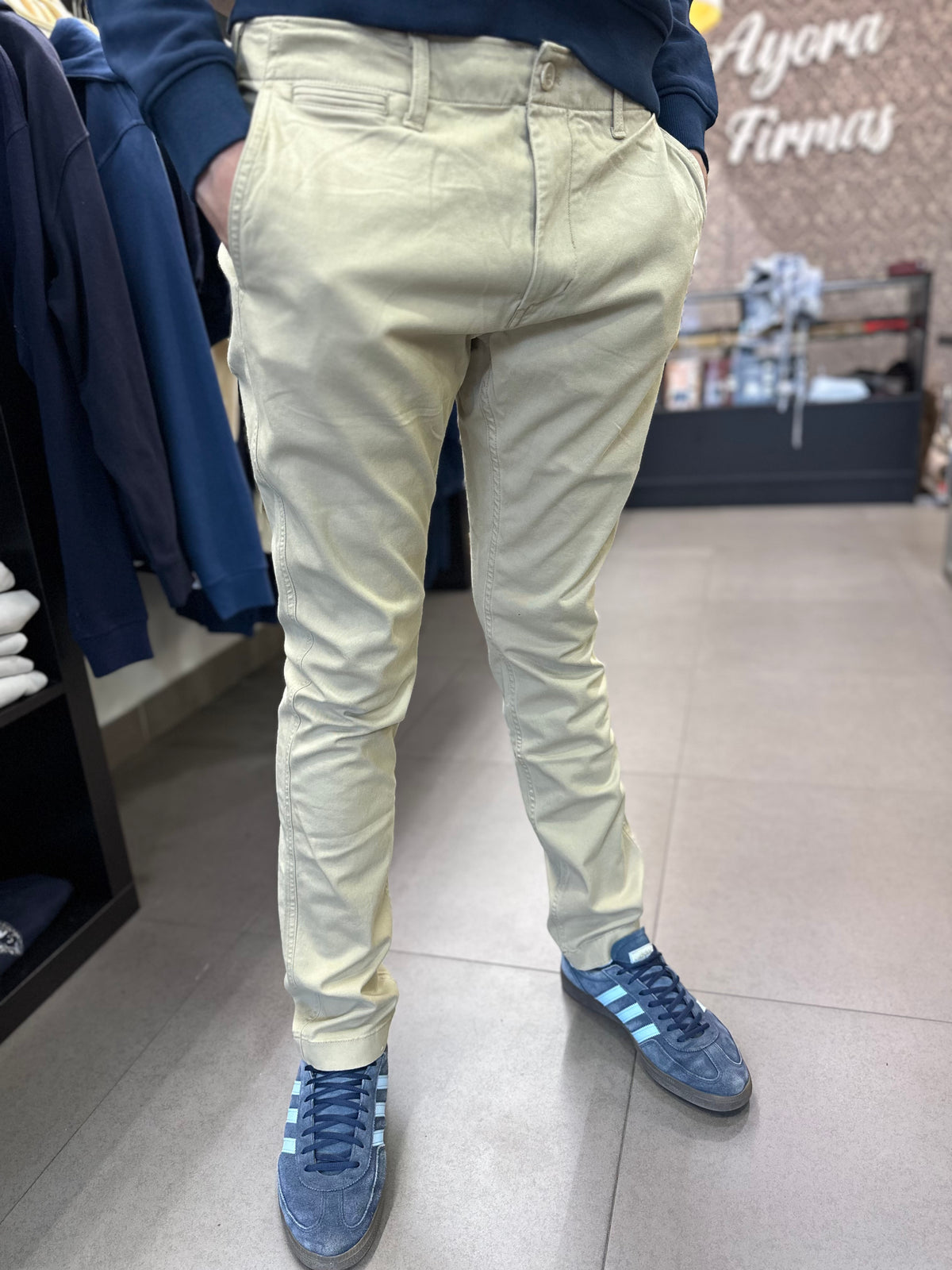 Chino Tommy beige