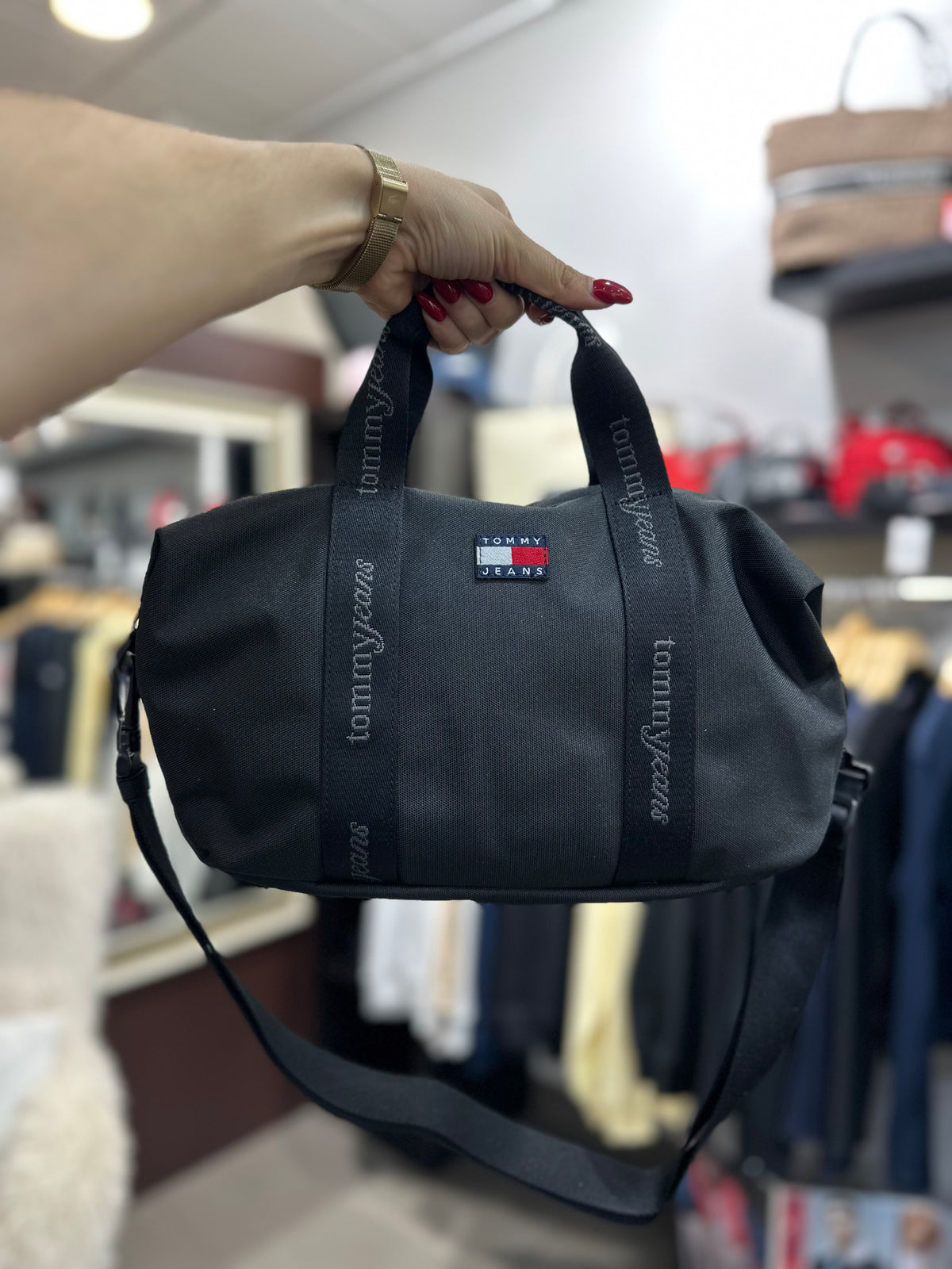 Bolso Tommy negro Nylon bandolera