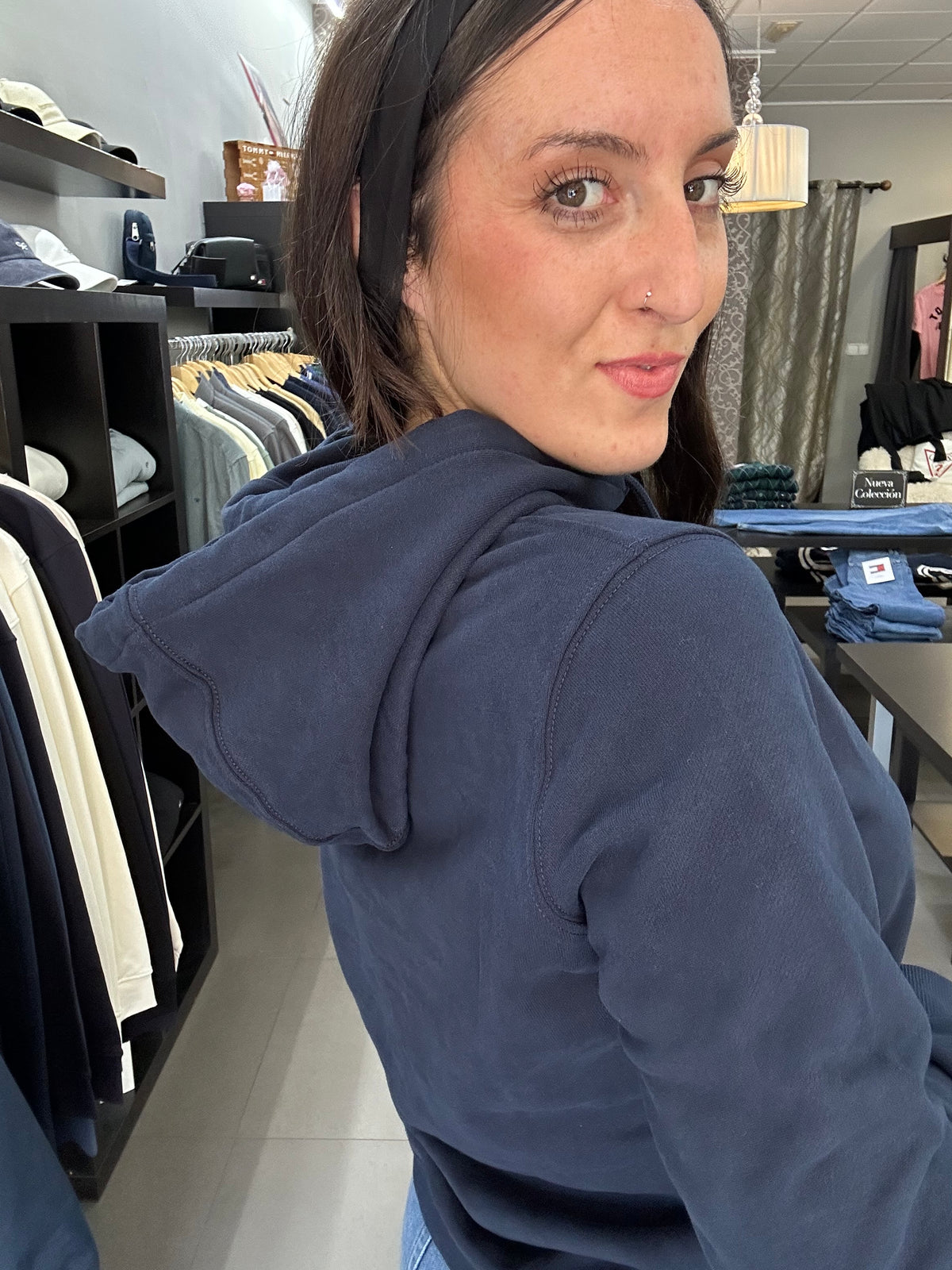 Sudadera Tommy marina con capucha