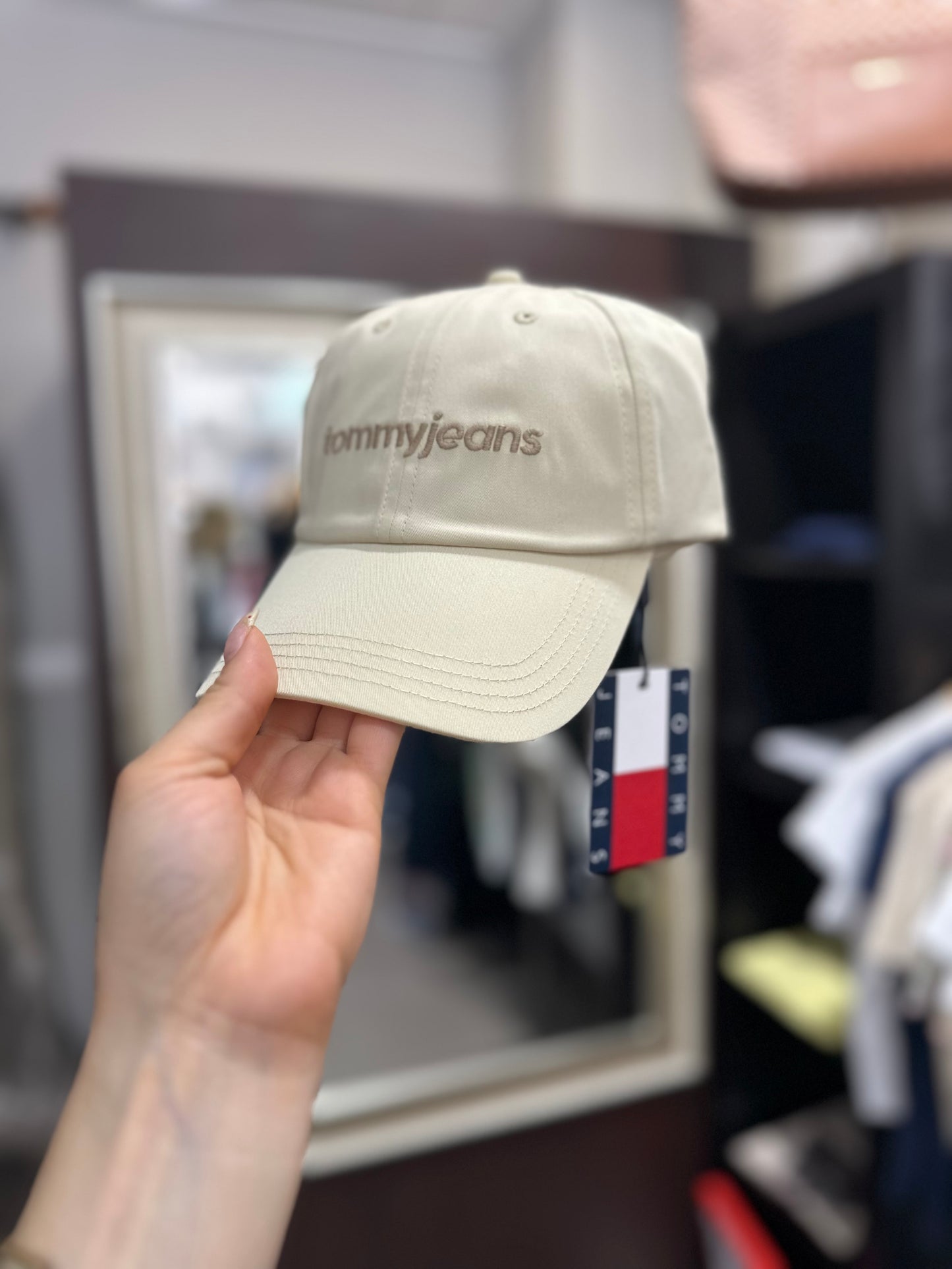 GORRA TOMMY JEANS BEIGE