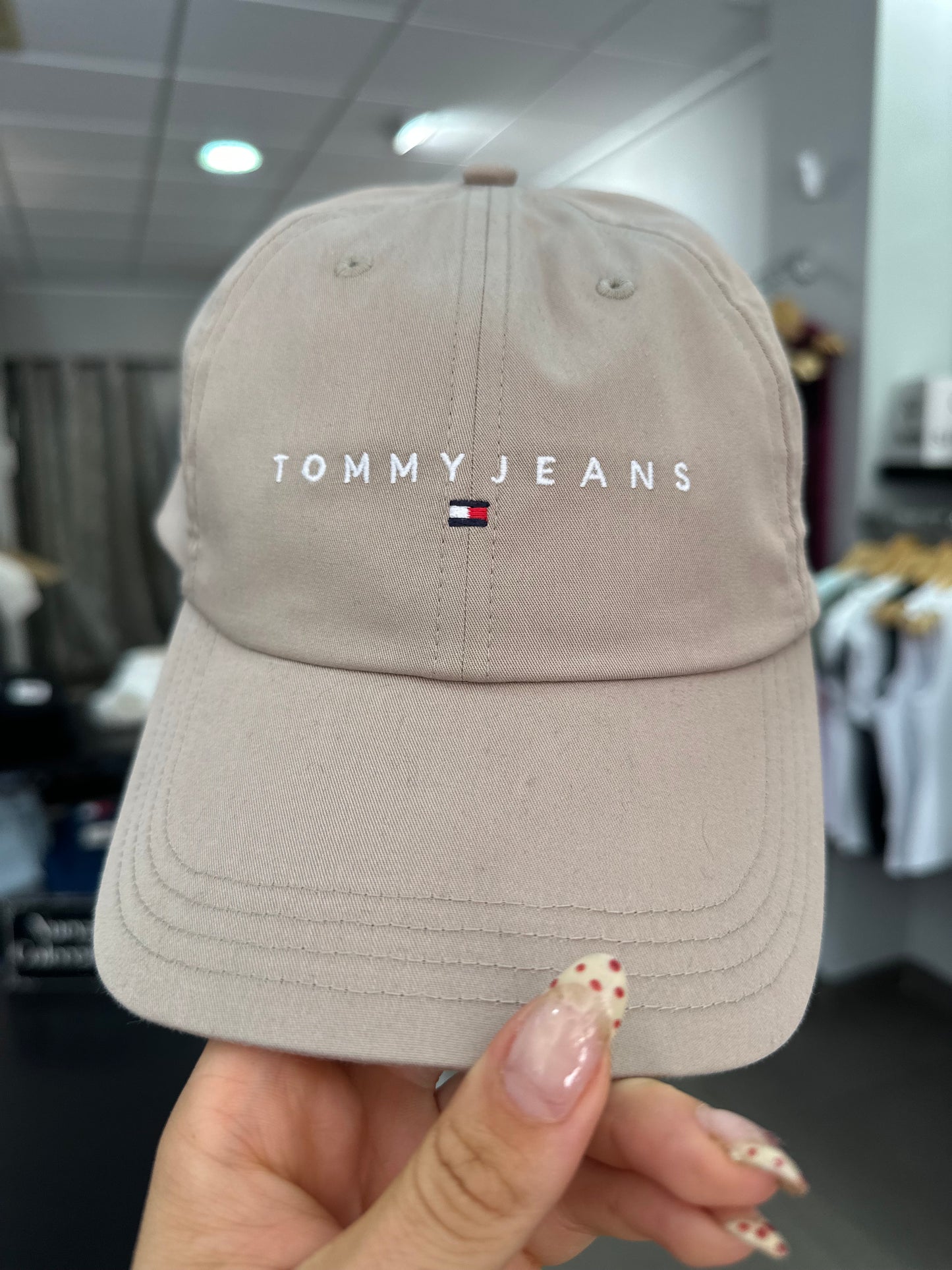 GORRA TOMMY JEANS BEIGE