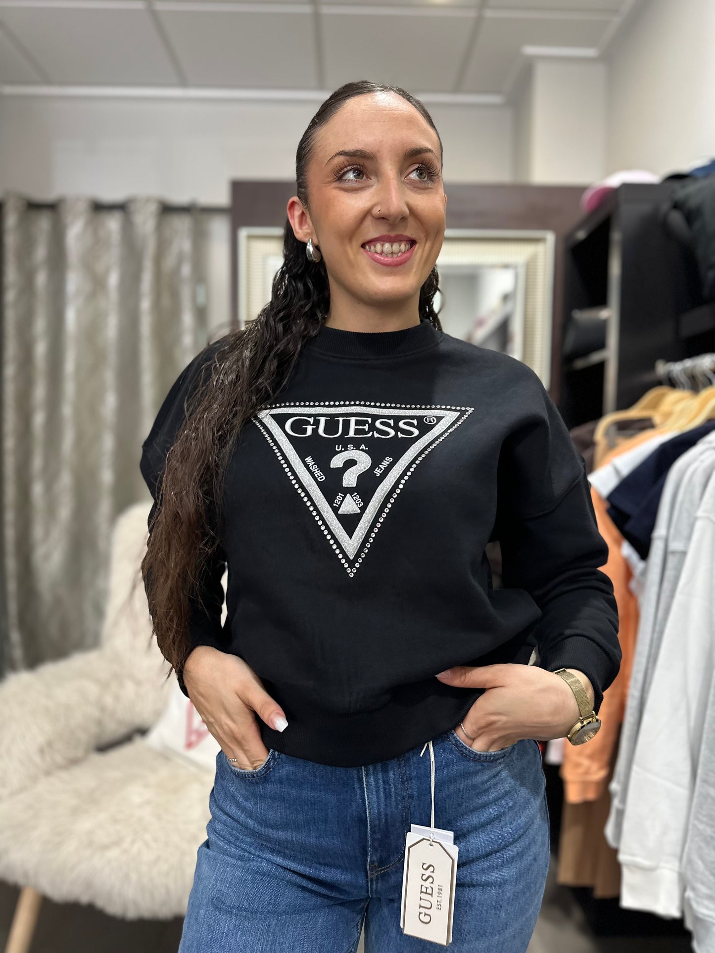 Sudadera Guess negra