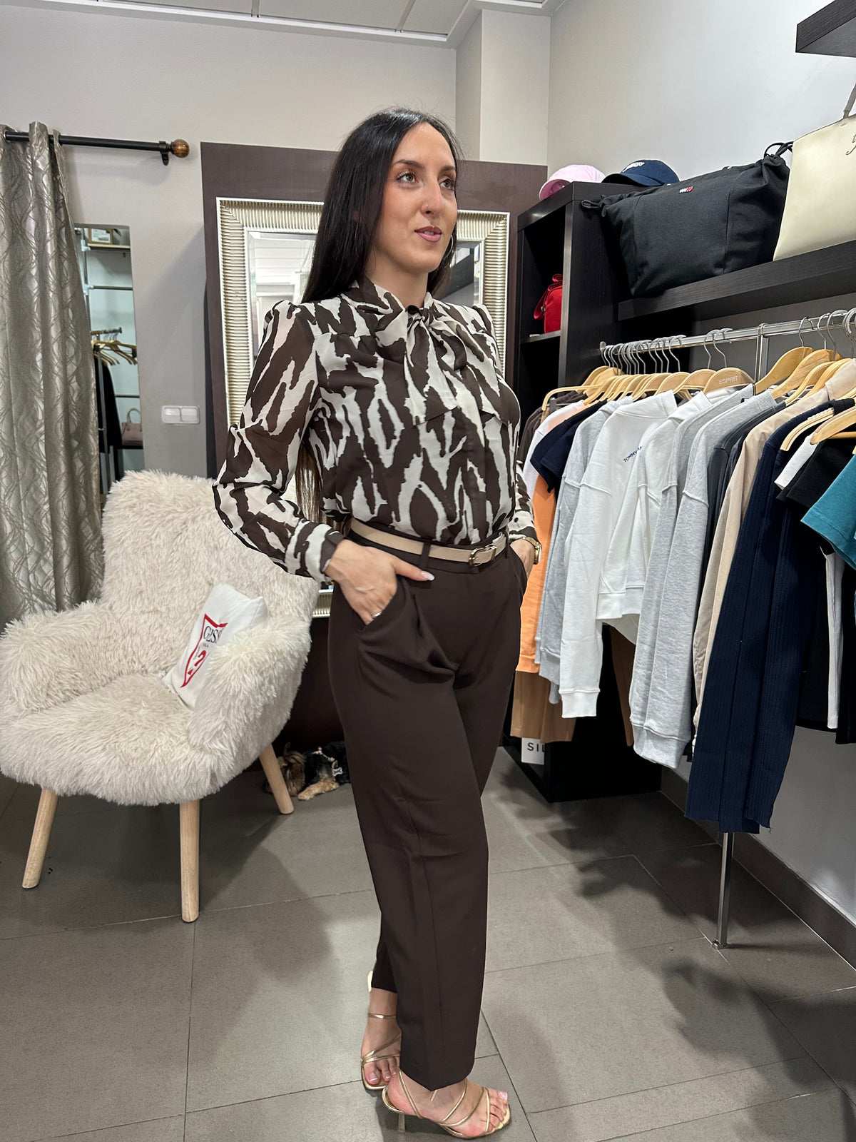 Blusa Tiffosi lazo estampado chocolate