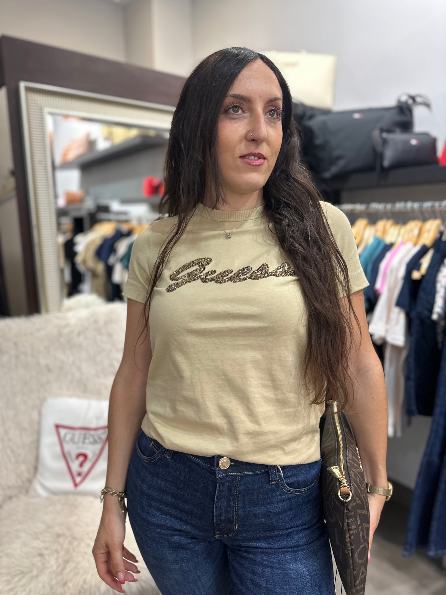 Camiseta Guess camel logo brillo