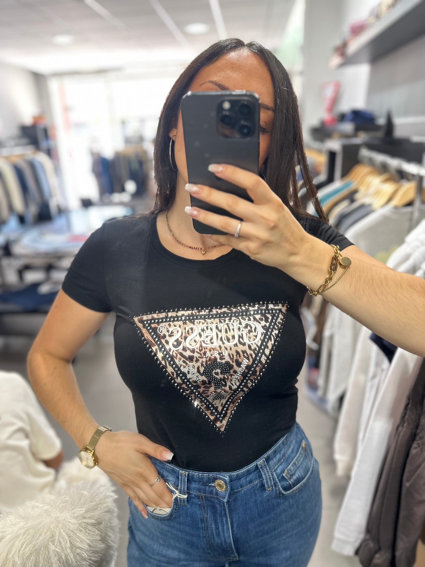 Camiseta Guess negra logo animal print