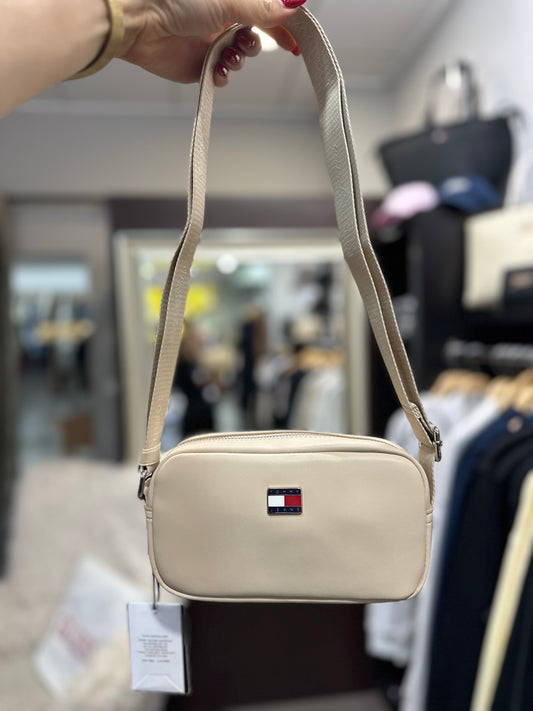 Bolso Tommy bandolera beige