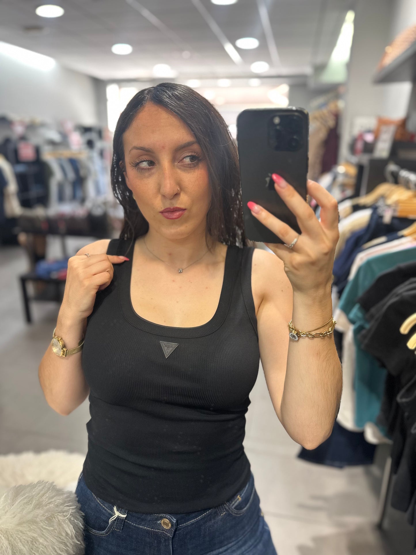Camiseta Guess tirantes negra