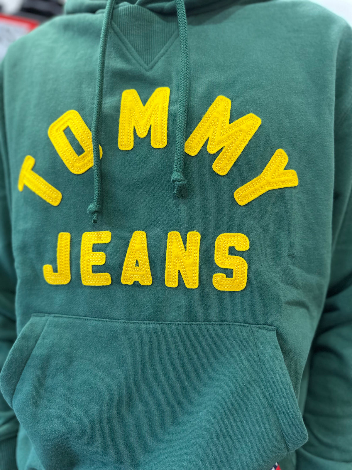 Sudadera Tommy verde y amarillo