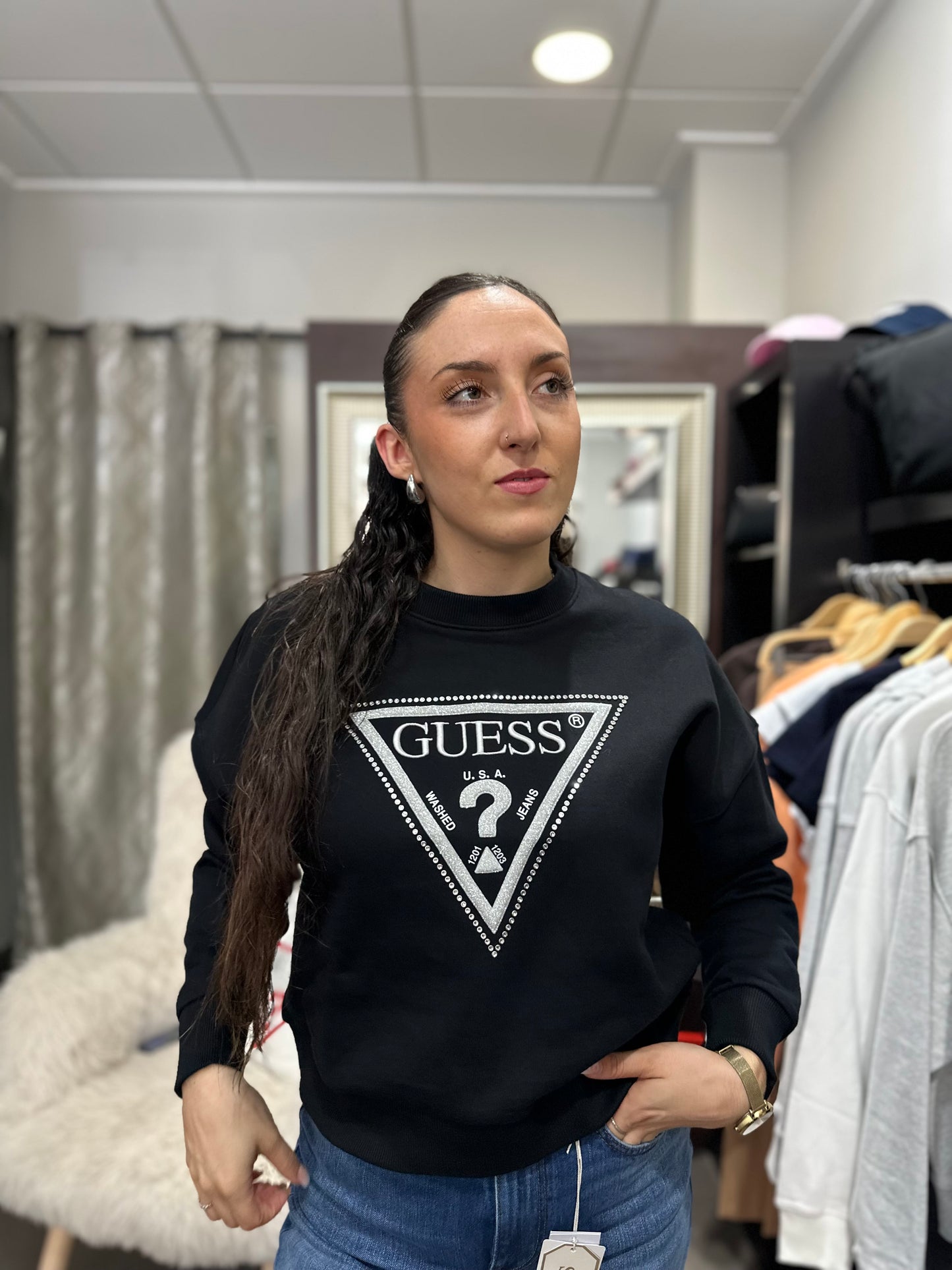 Sudadera Guess negra