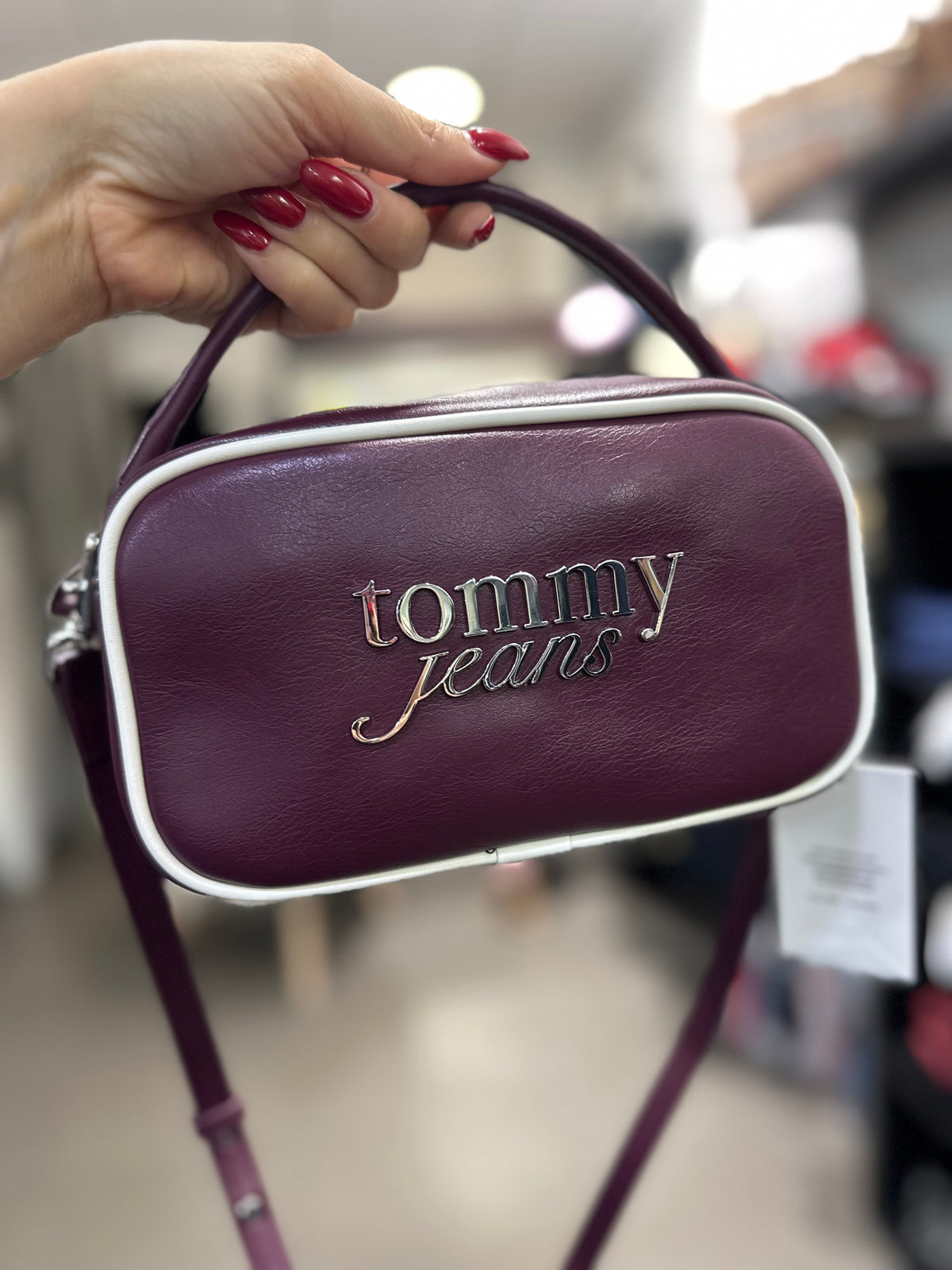 Bolso Tommy burdeos bandolera
