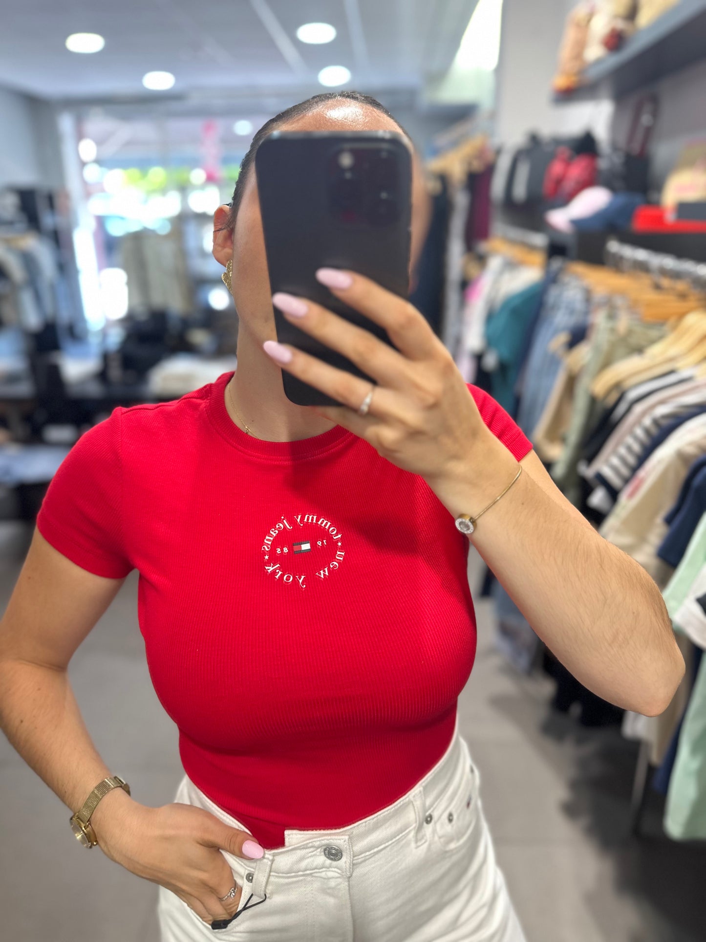 Camiseta Tommy canalé roja logo redondo