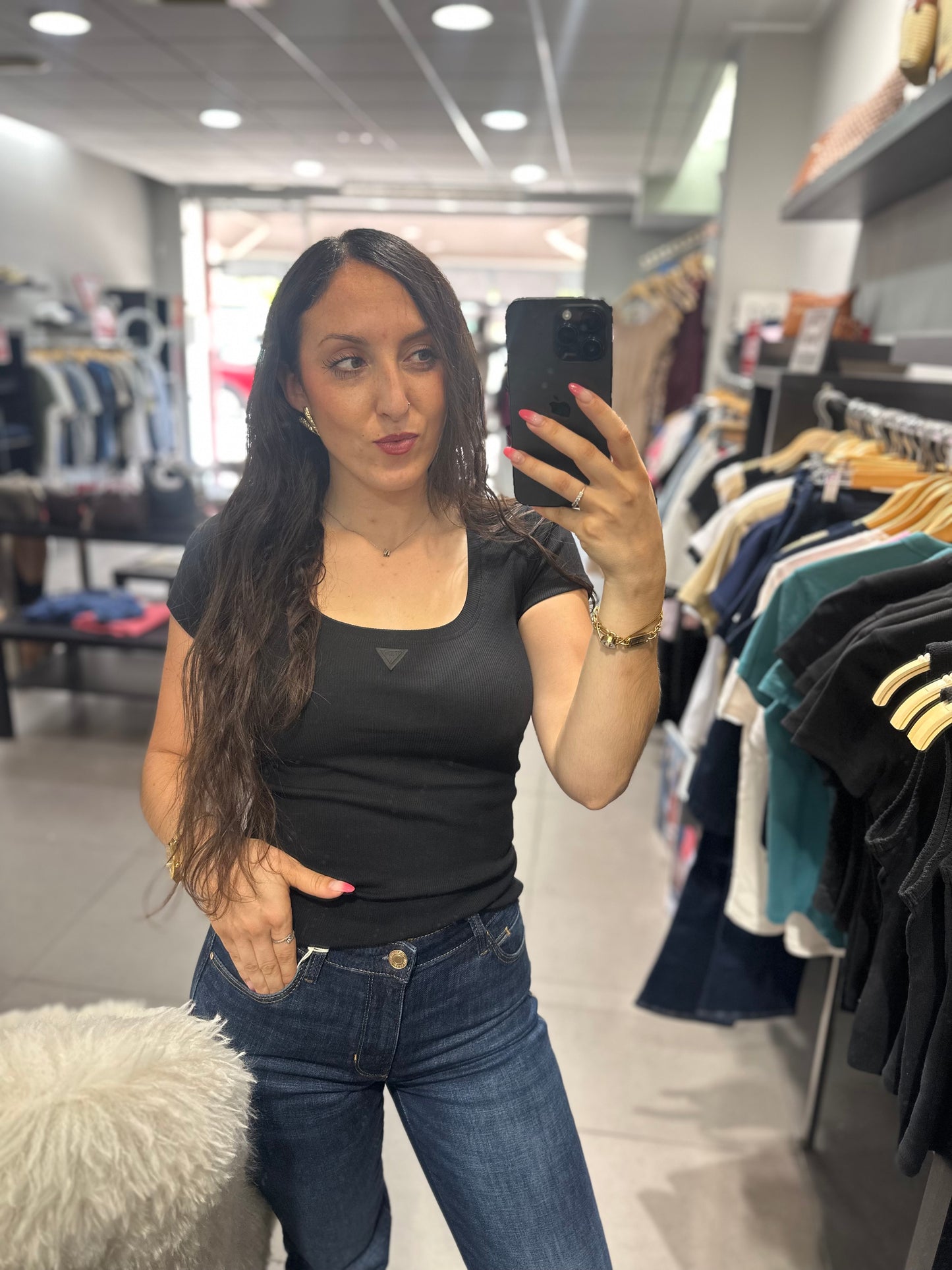 Camiseta Guess canalé negra