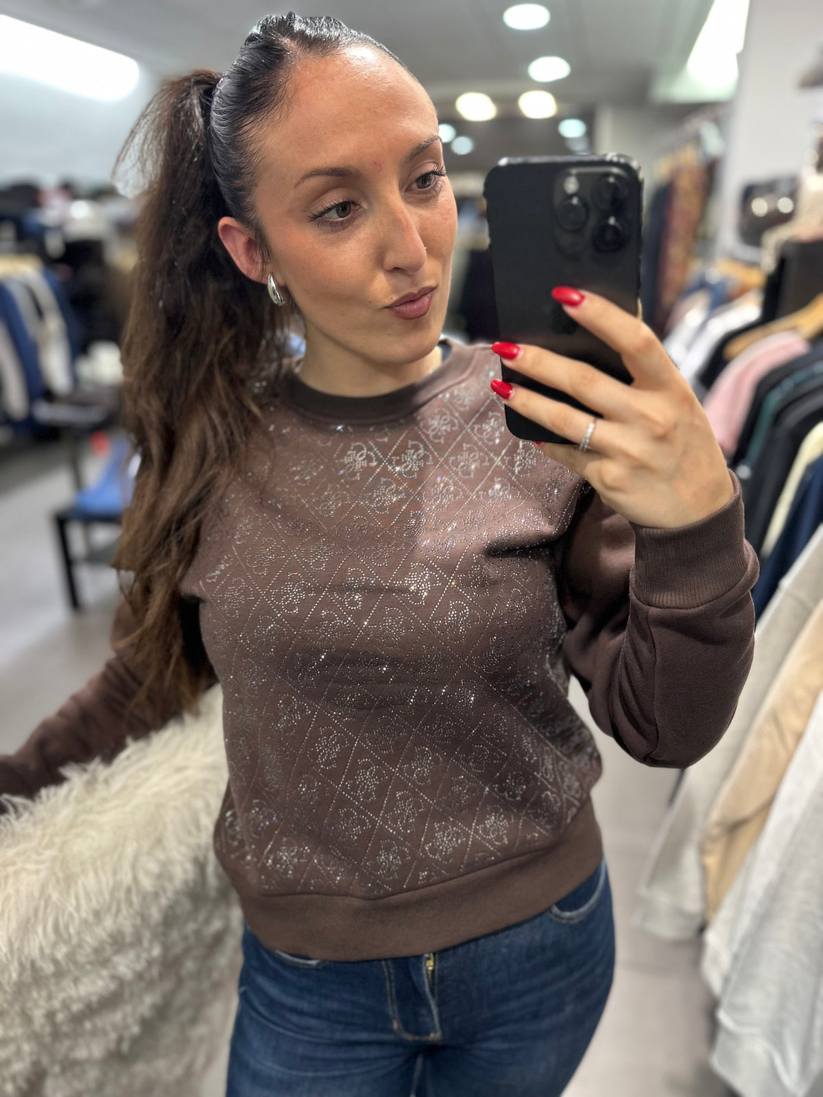 Sudadera Guess estampado 4g brillo
